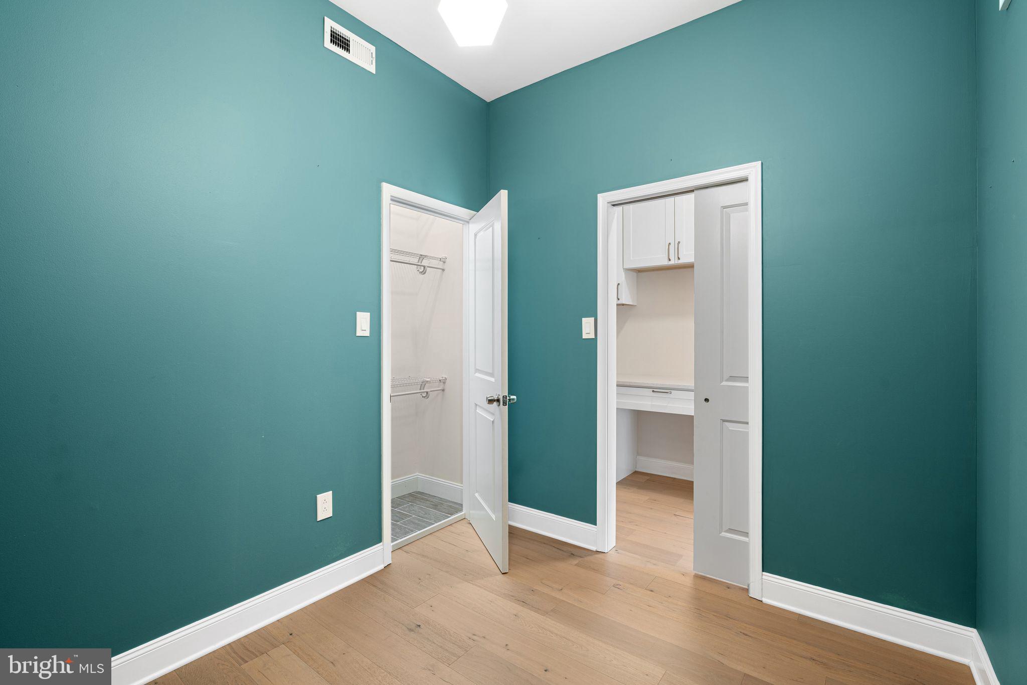 2 WILLINGS ALLEY MEWS