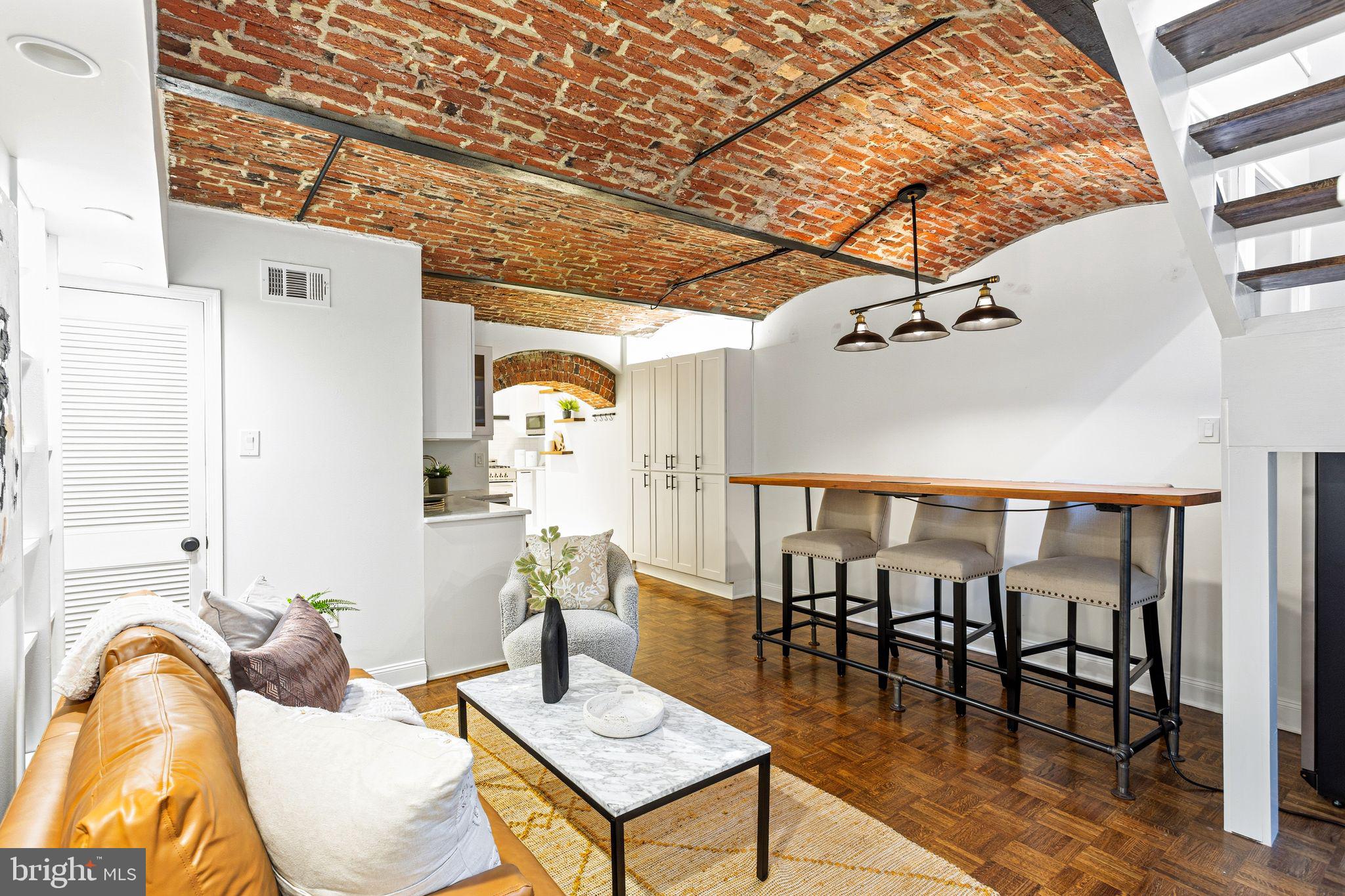 2 WILLINGS ALLEY MEWS