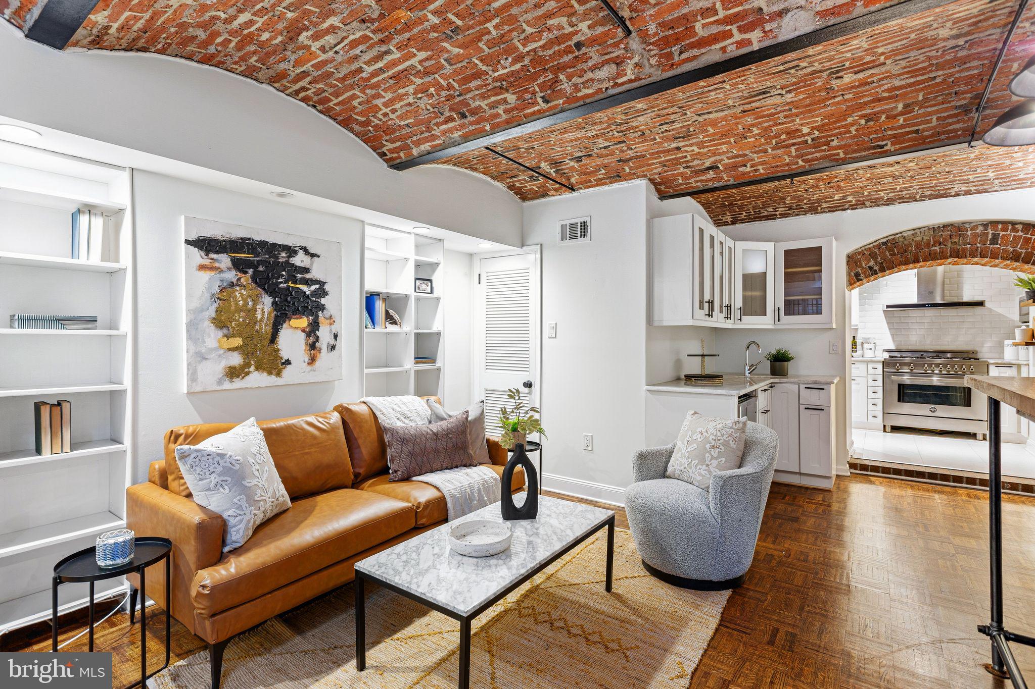 2 WILLINGS ALLEY MEWS