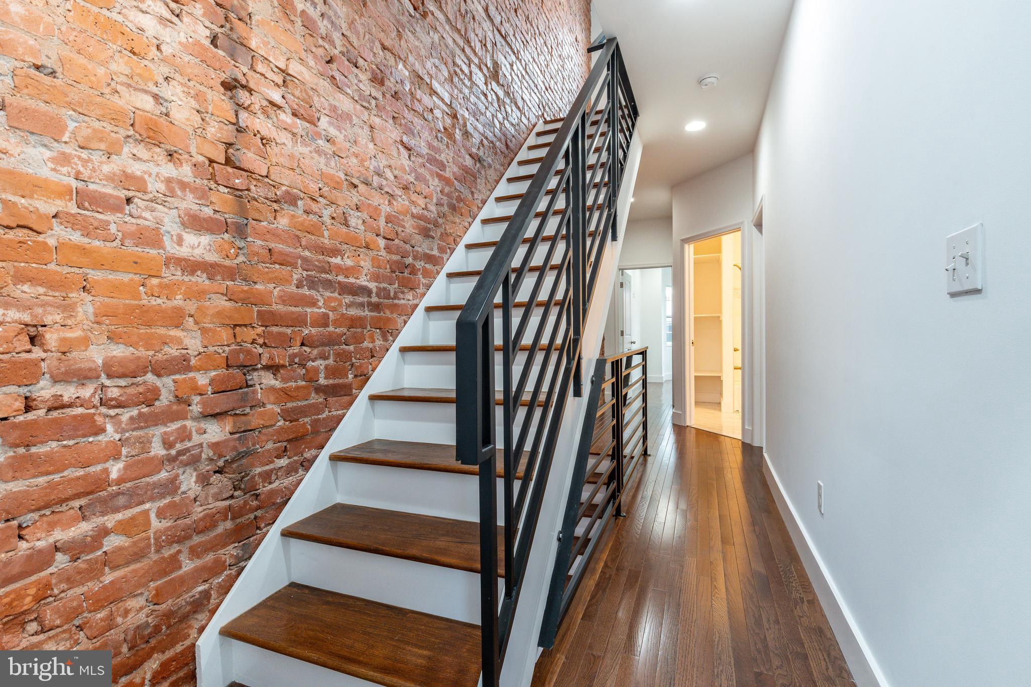 1928 S 15TH STREET