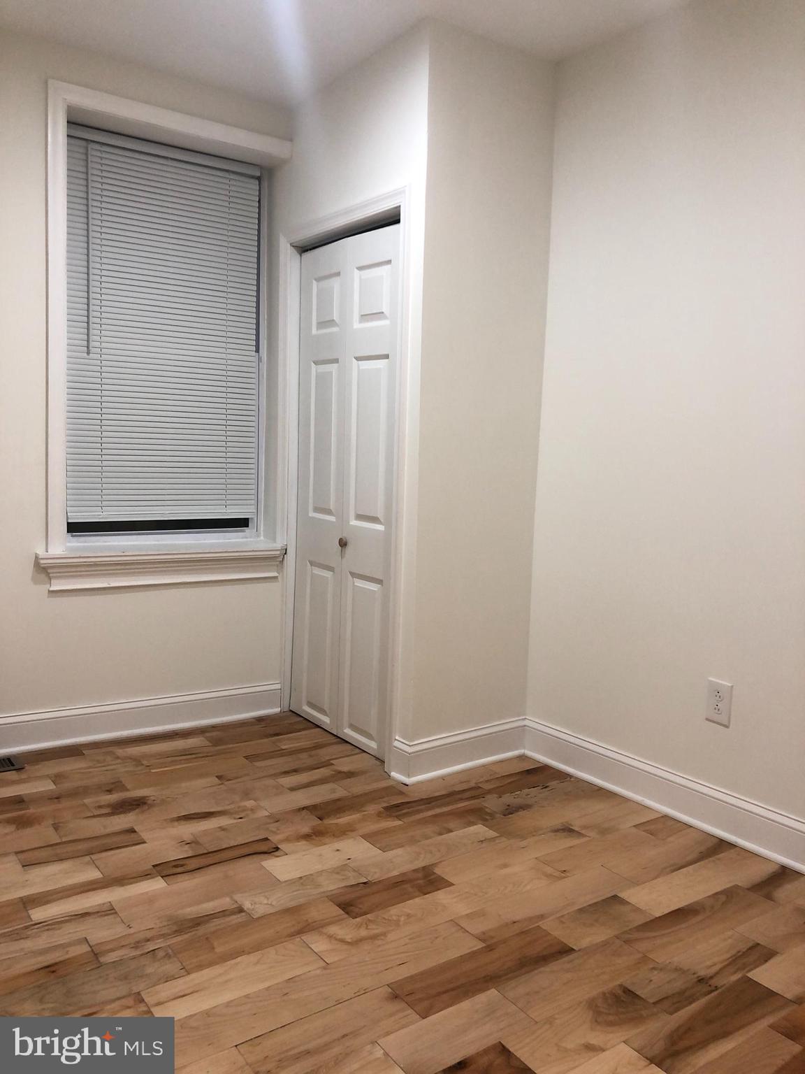 1706 N MARSHALL STREET