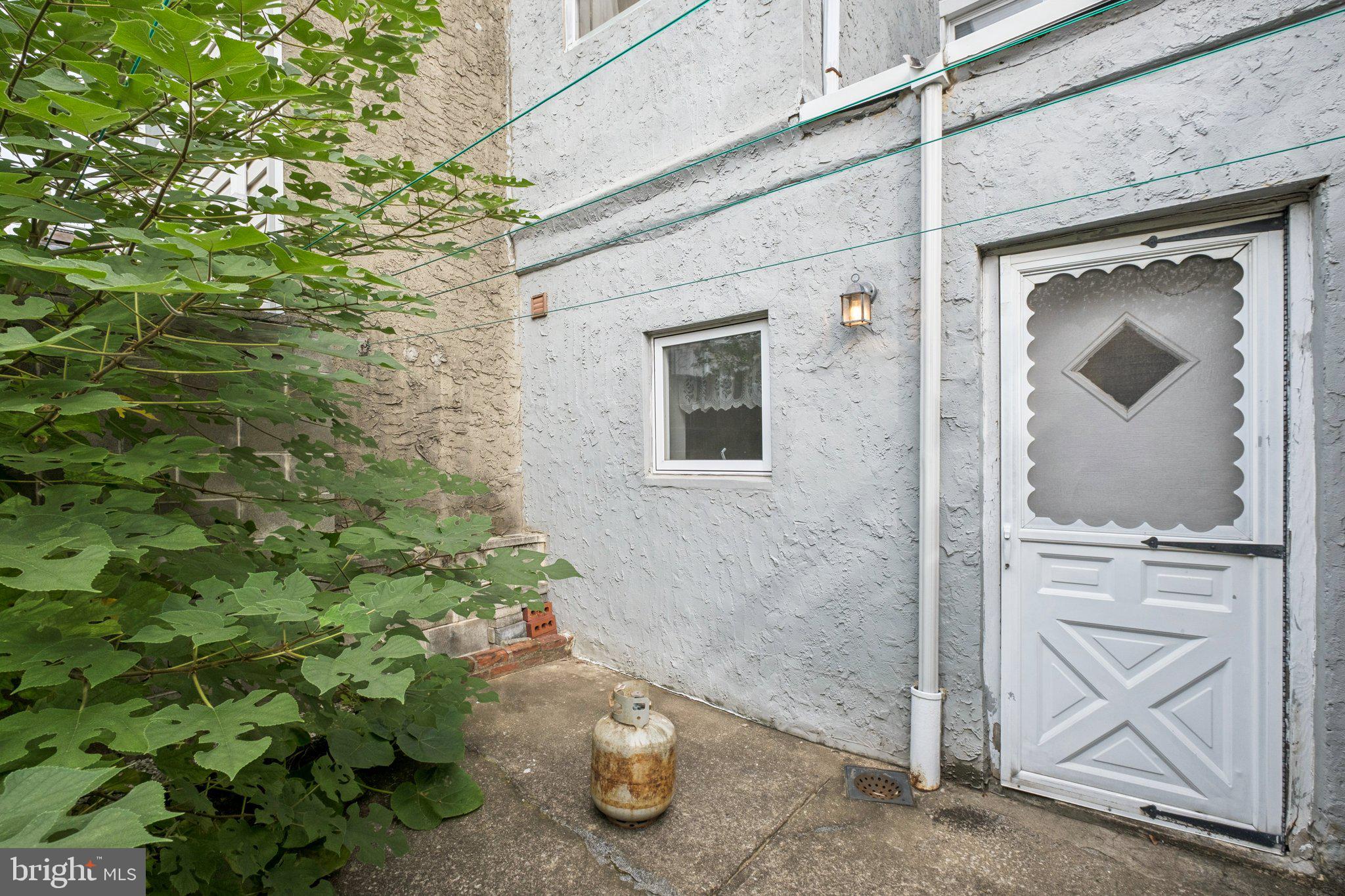 2426 ASPEN STREET
