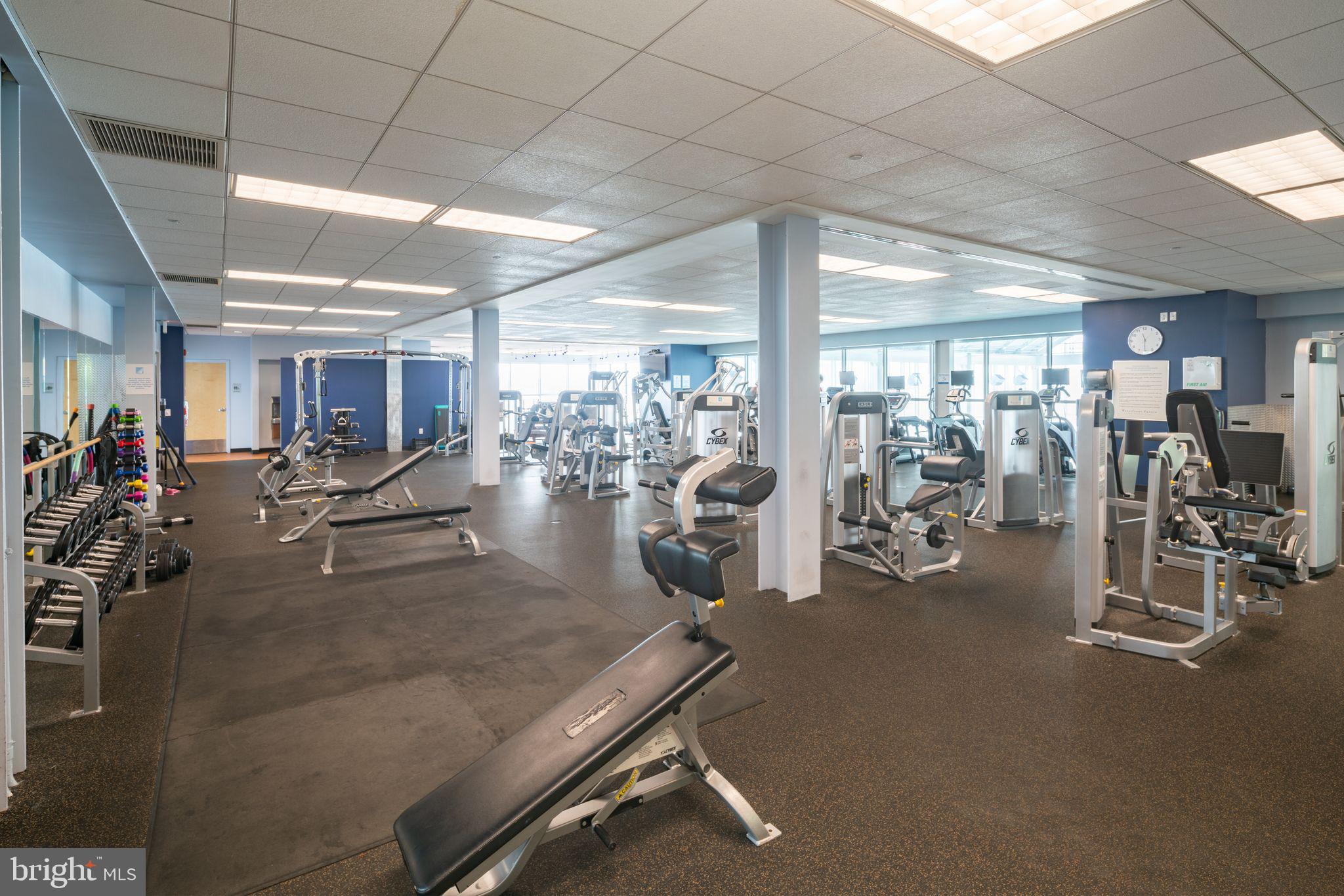 901 N PENN STREET R2605