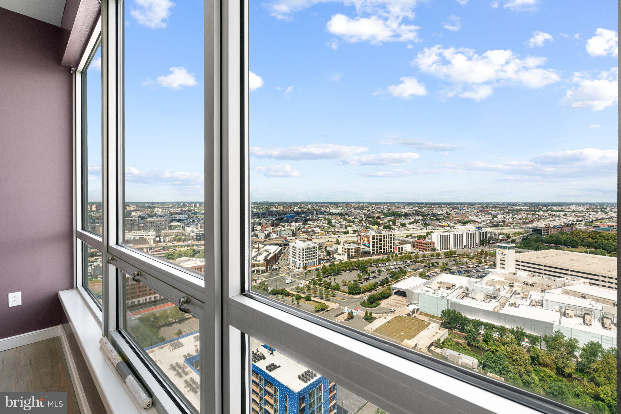 901 N PENN STREET R2605