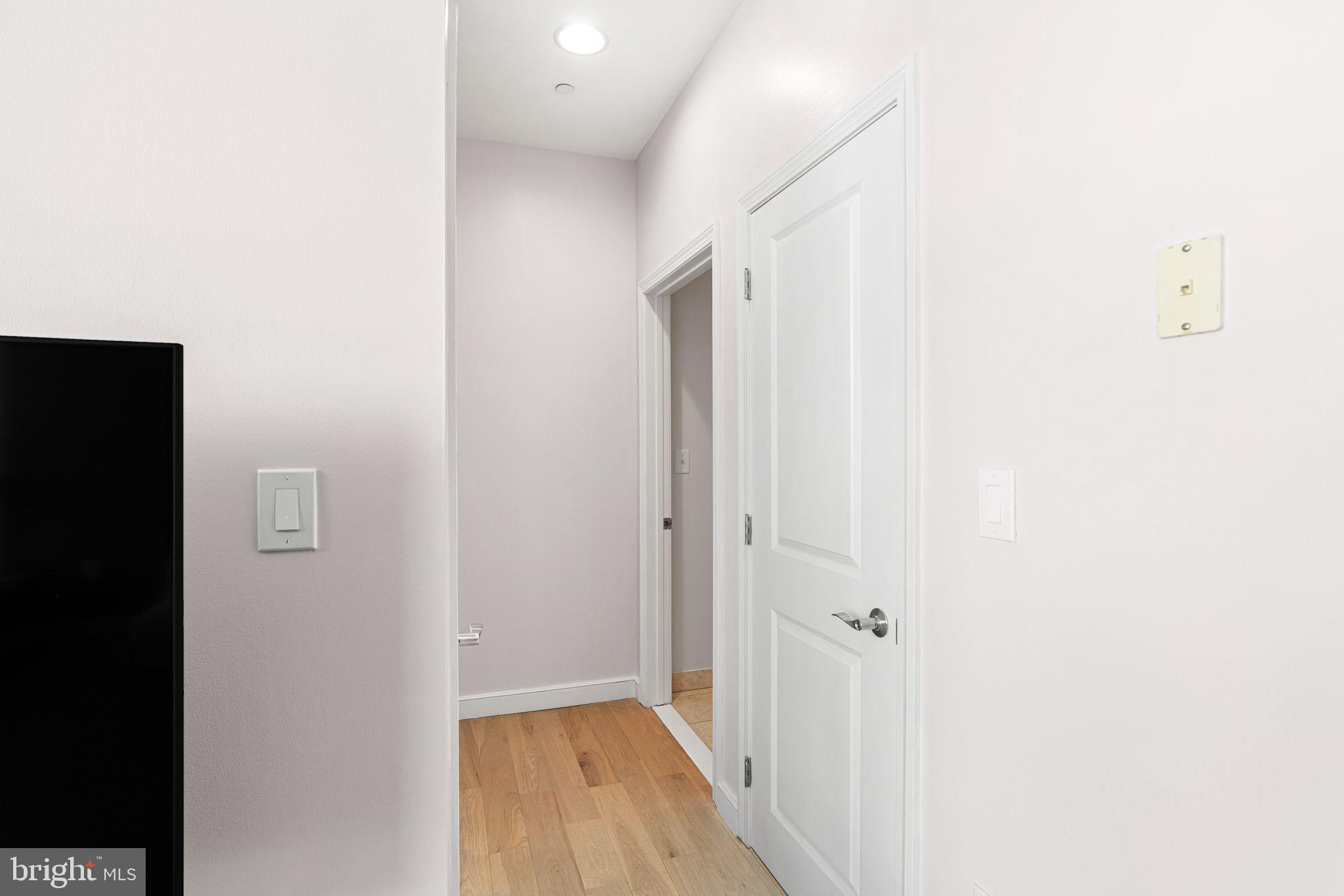901 N PENN STREET R2605