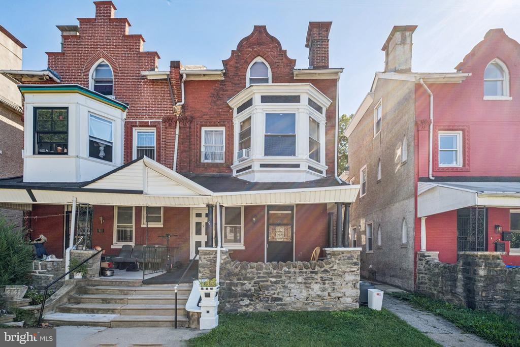 9 N 50TH STREET N 1