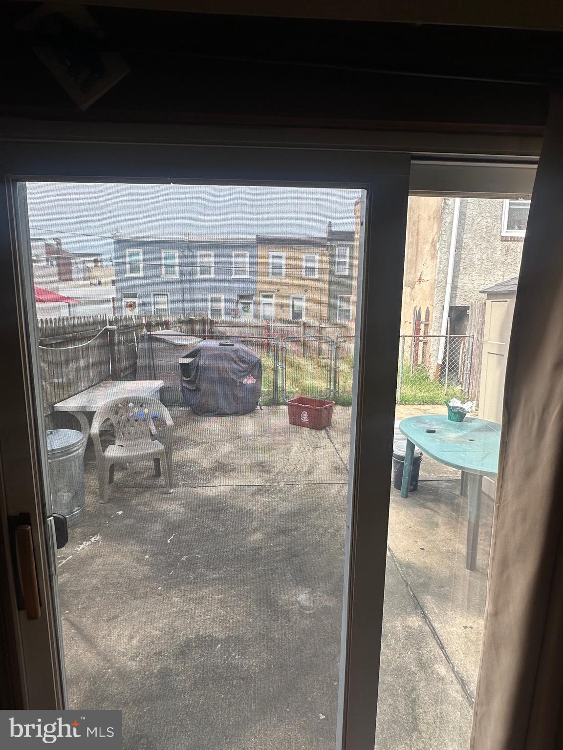 2714 EDGEMONT STREET