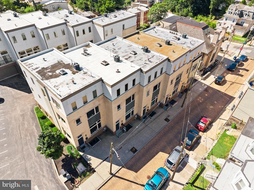 315 DUPONT STREET