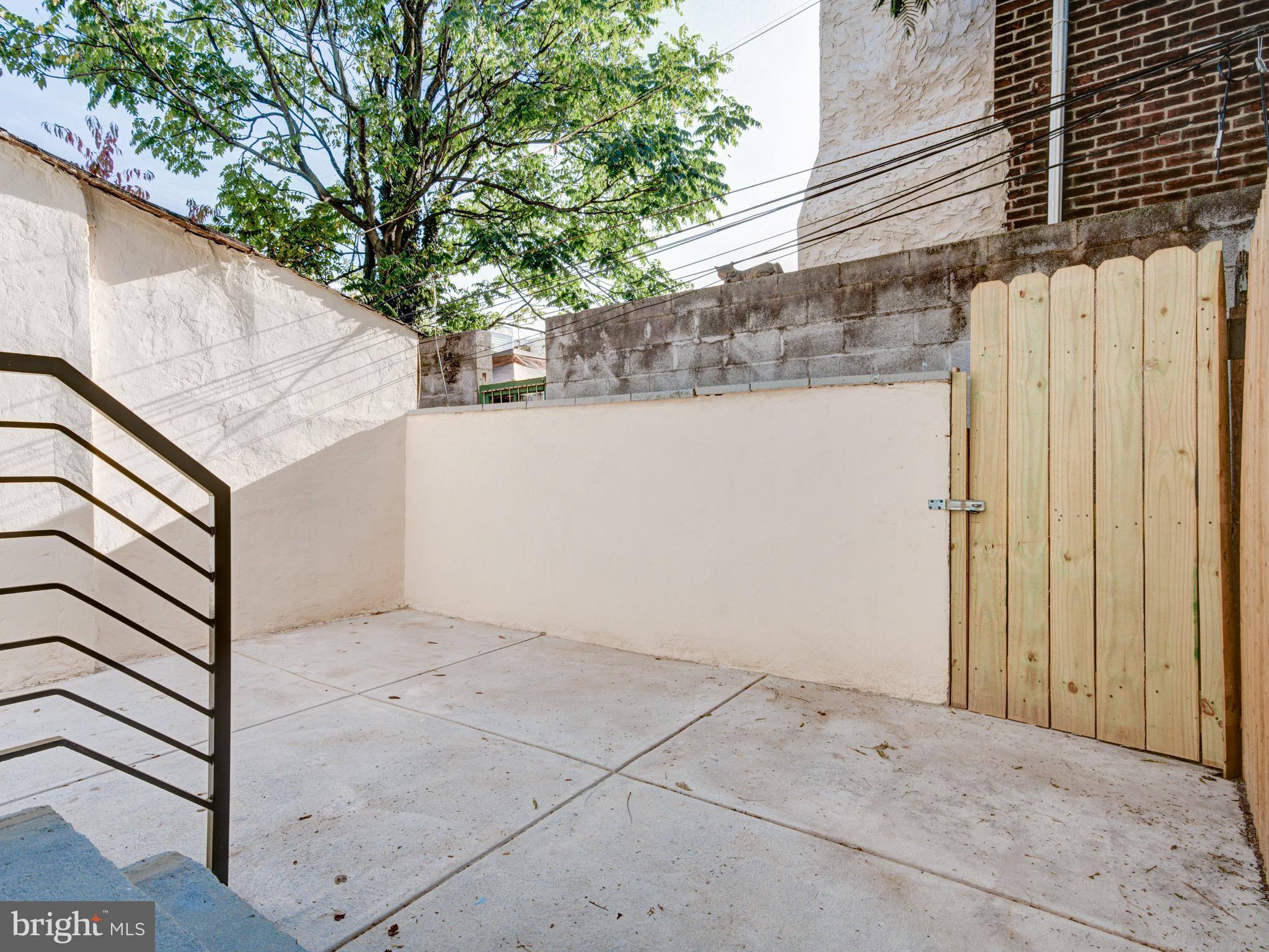 2332 E CLEARFIELD STREET