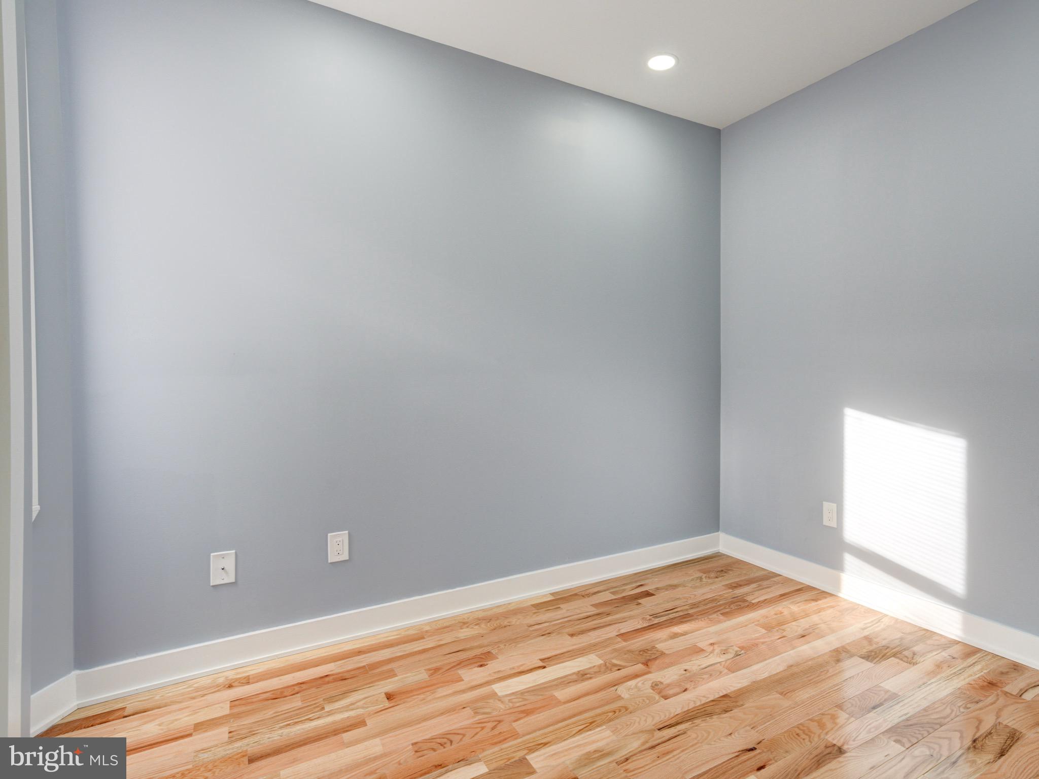 2332 E CLEARFIELD STREET