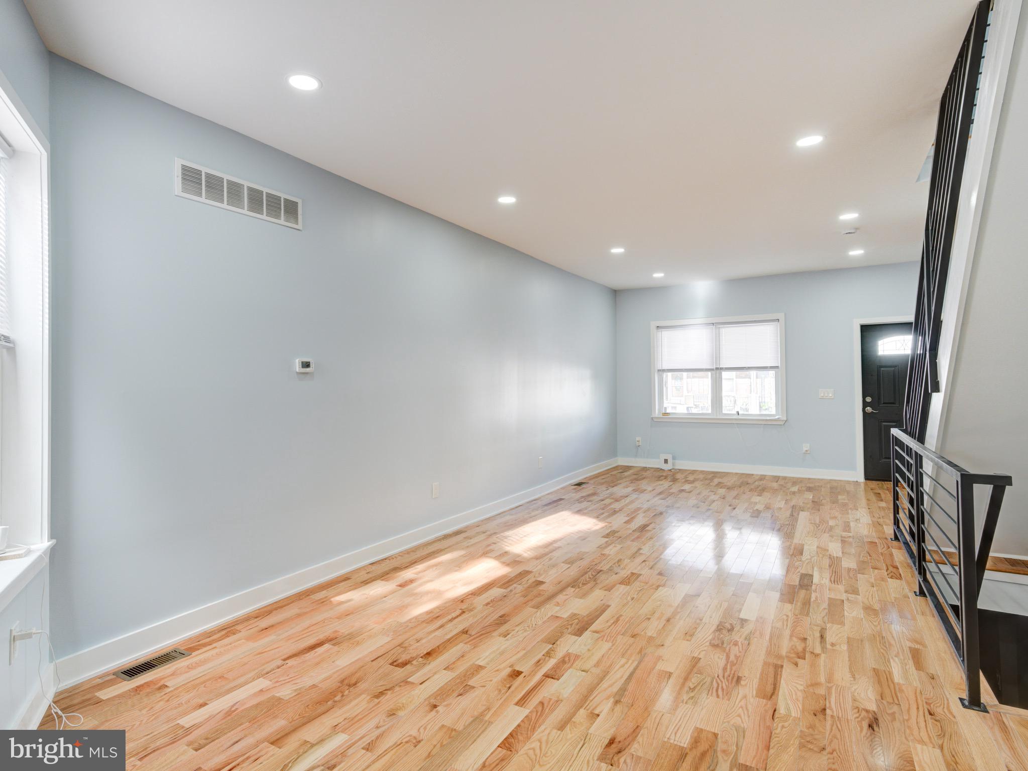 2332 E CLEARFIELD STREET