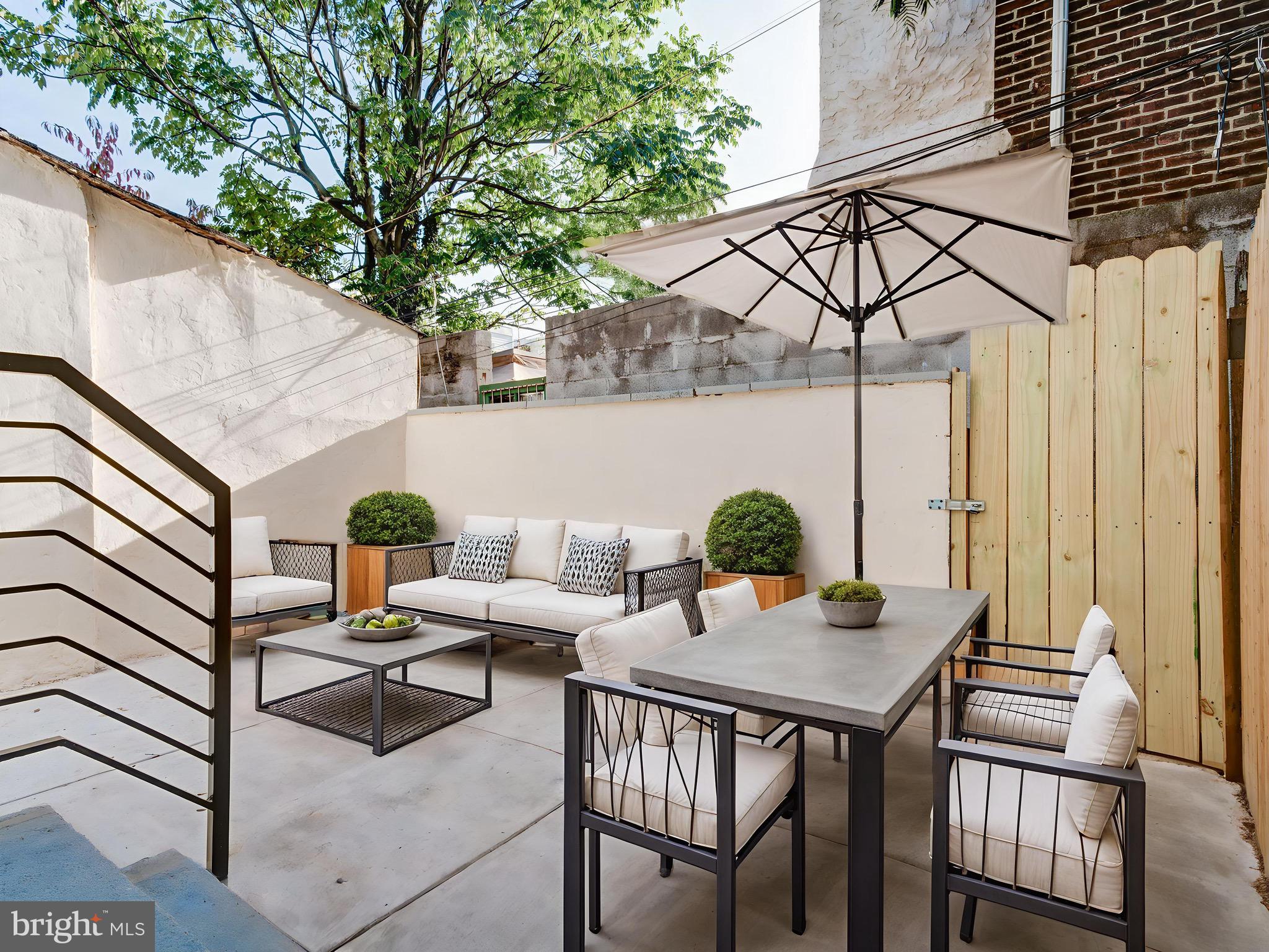 2332 E CLEARFIELD STREET