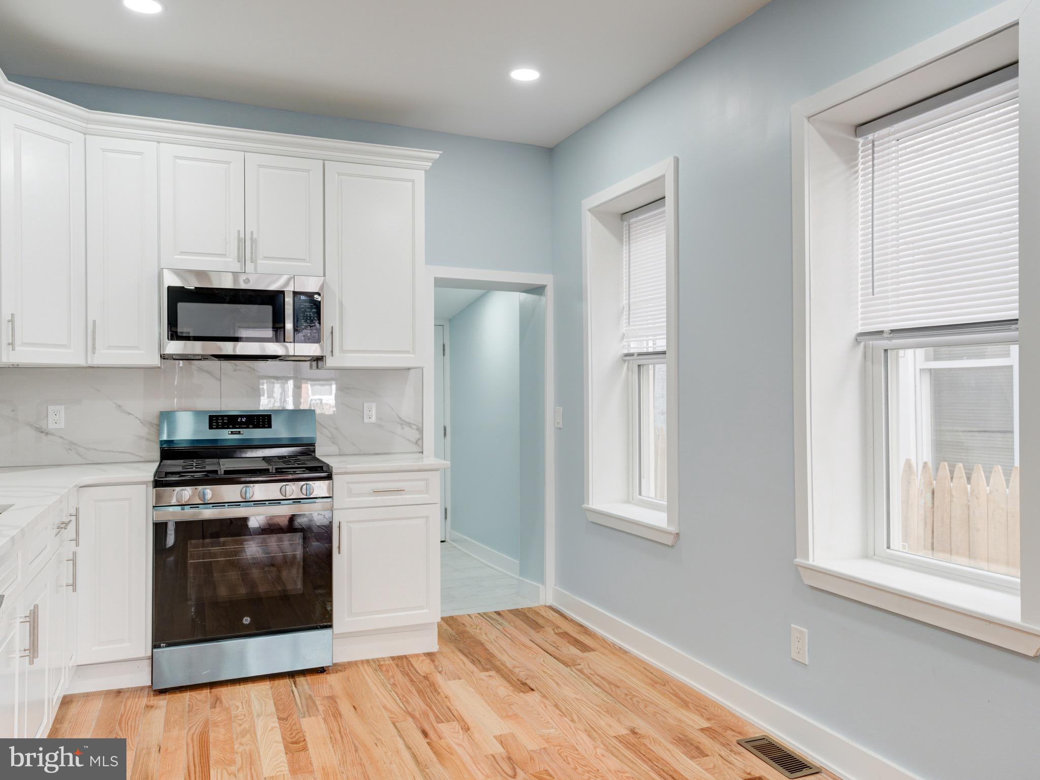 2332 E CLEARFIELD STREET