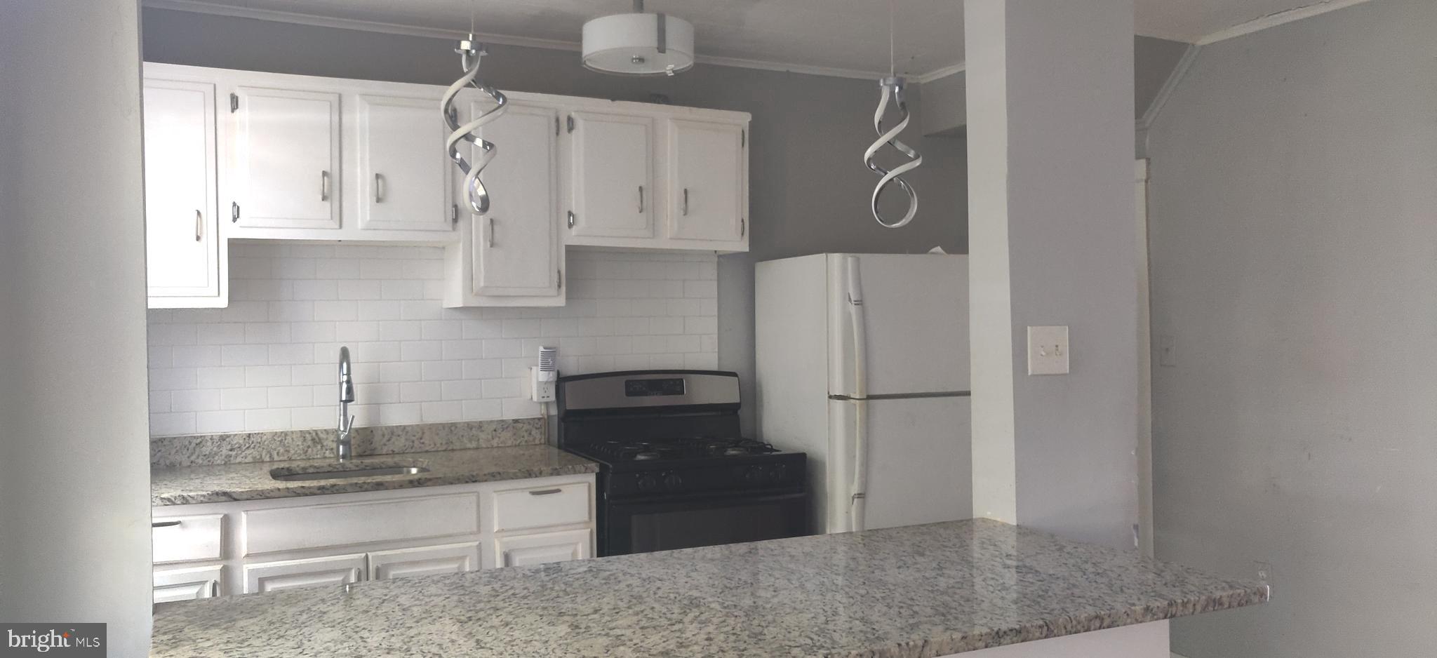 2653 S ROBINSON STREET