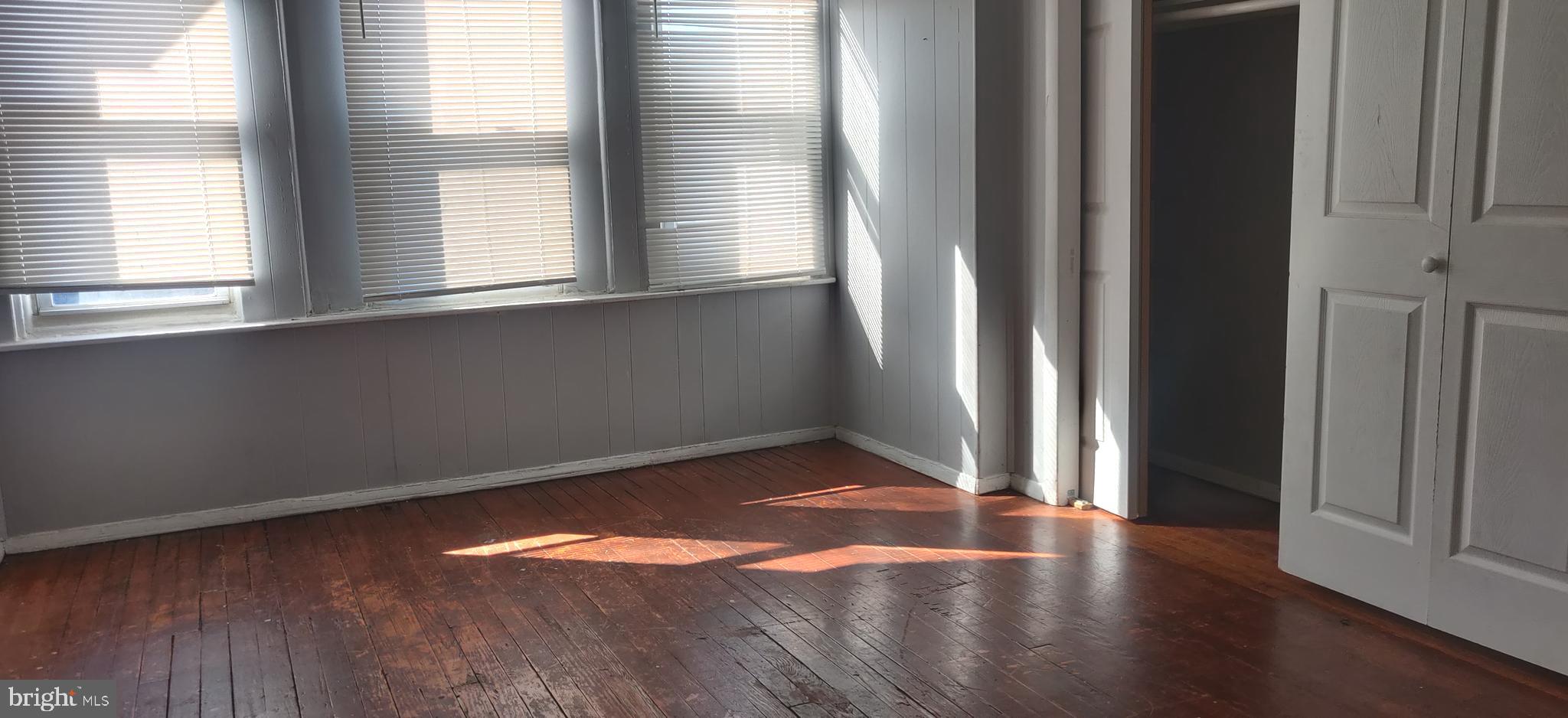 2653 S ROBINSON STREET