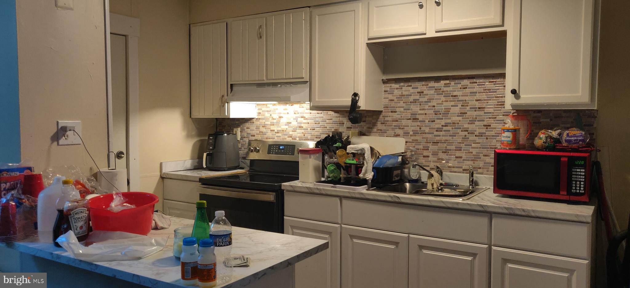 2527 S MILLICK STREET