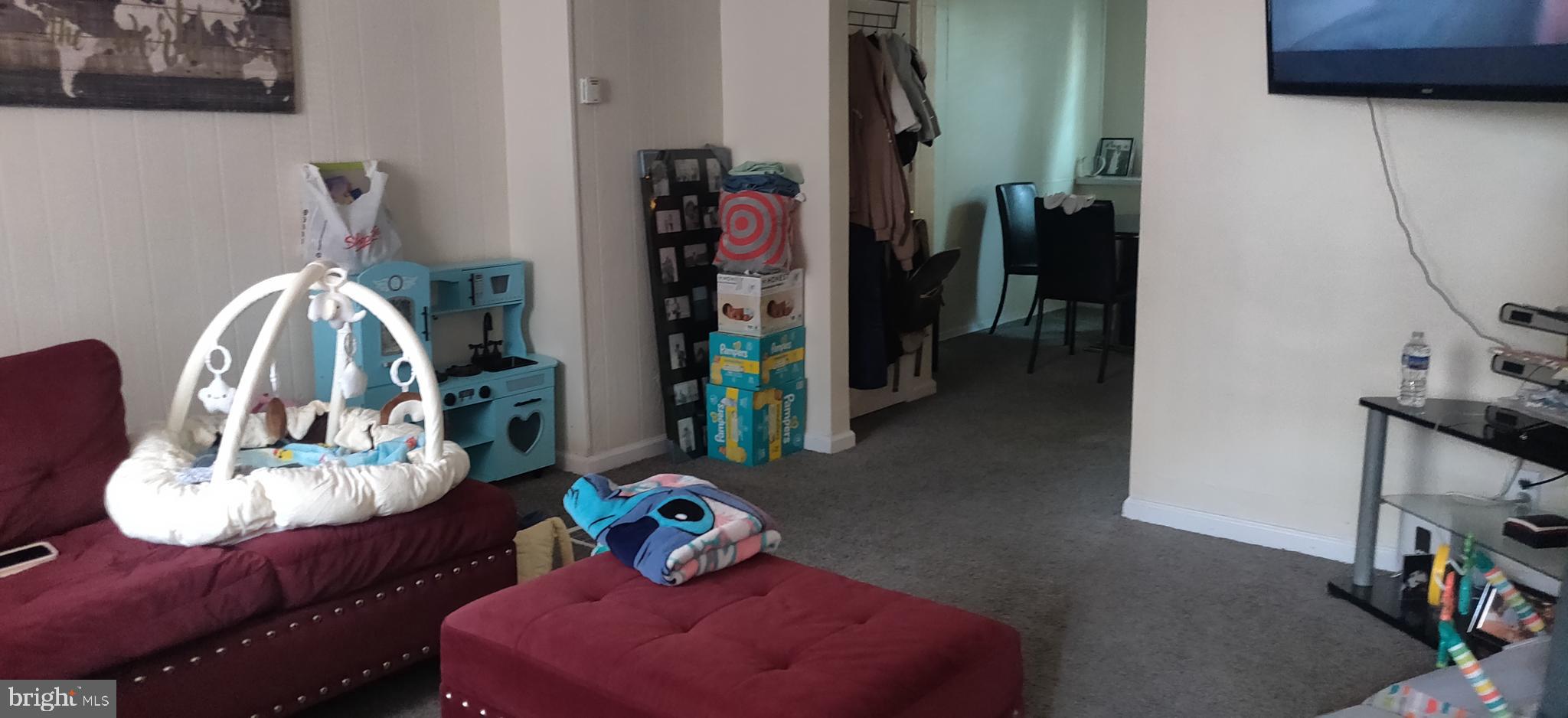 2527 S MILLICK STREET