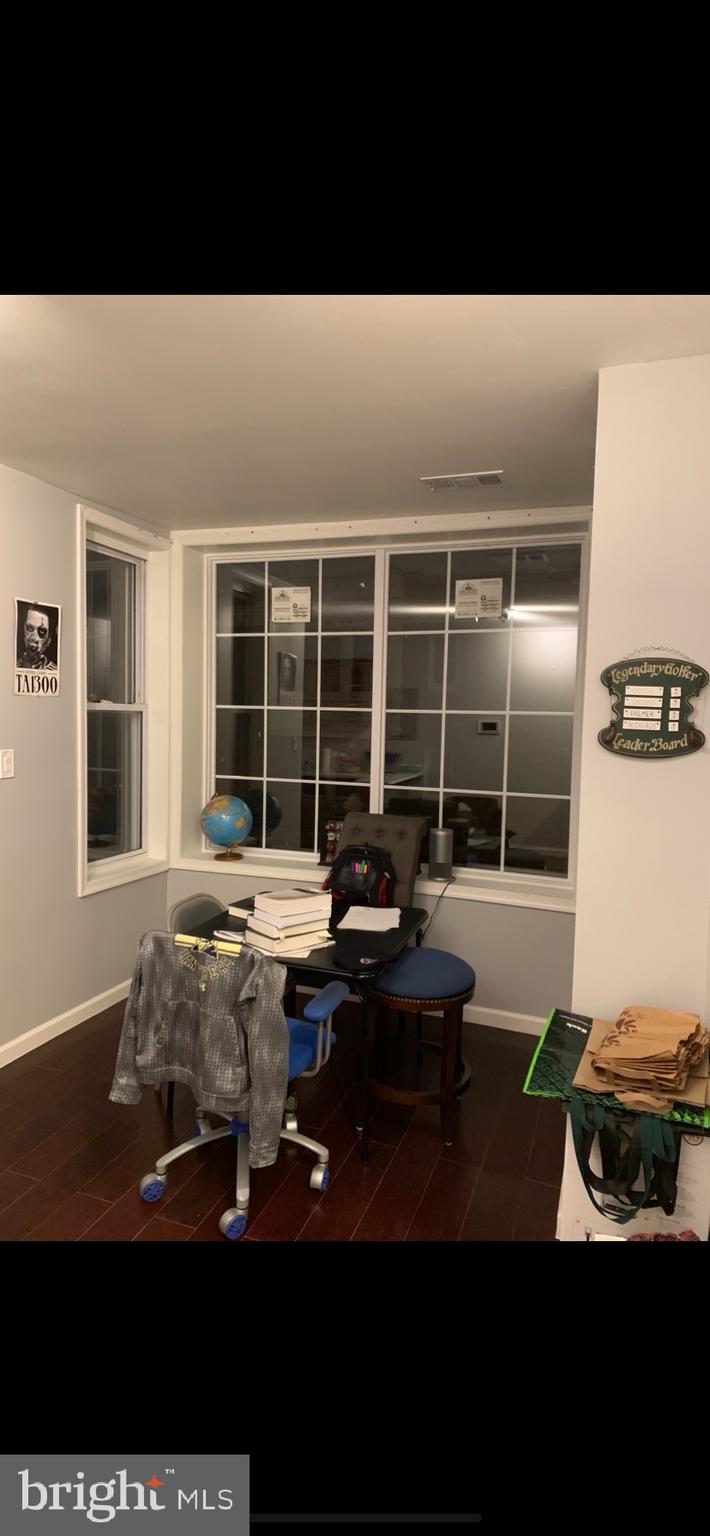 838 CORINTHIAN AVENUE 3