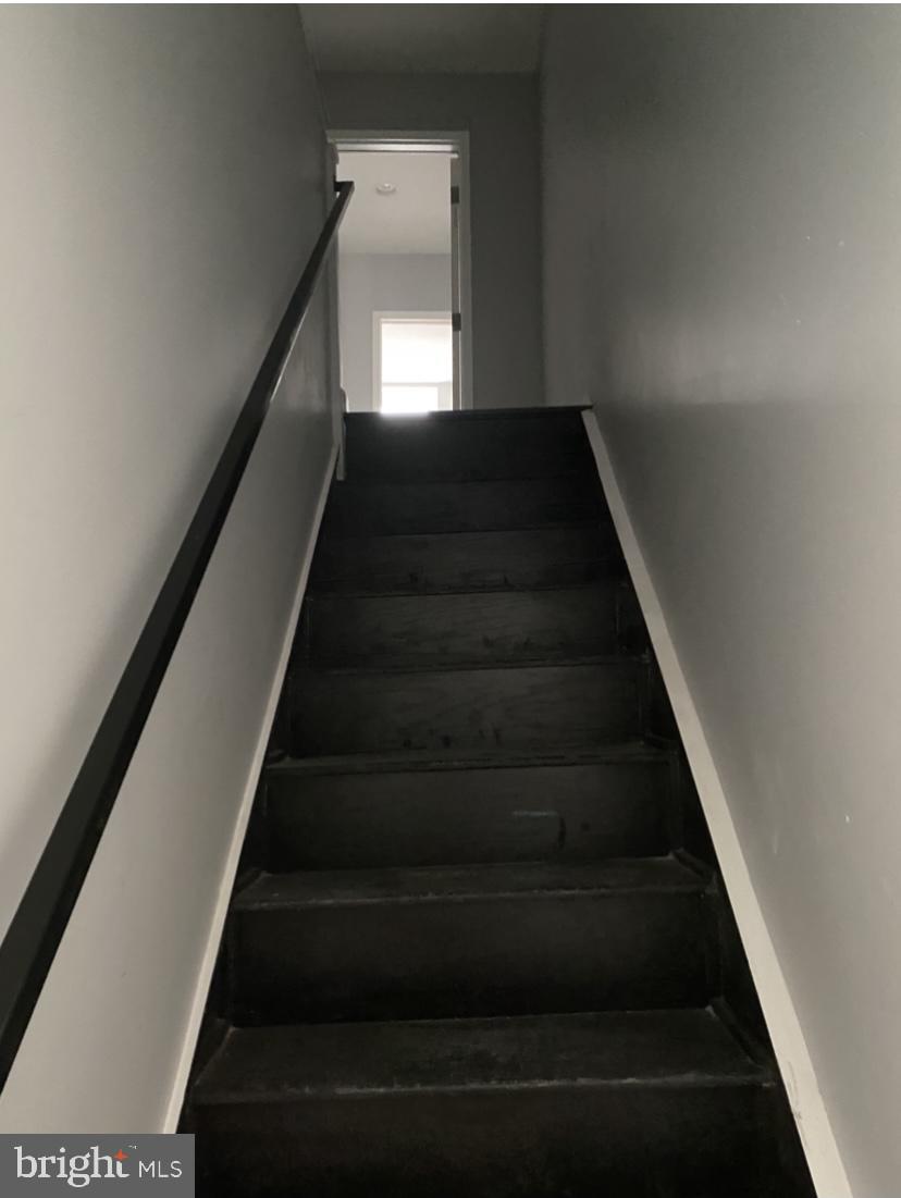 838 CORINTHIAN AVENUE 3