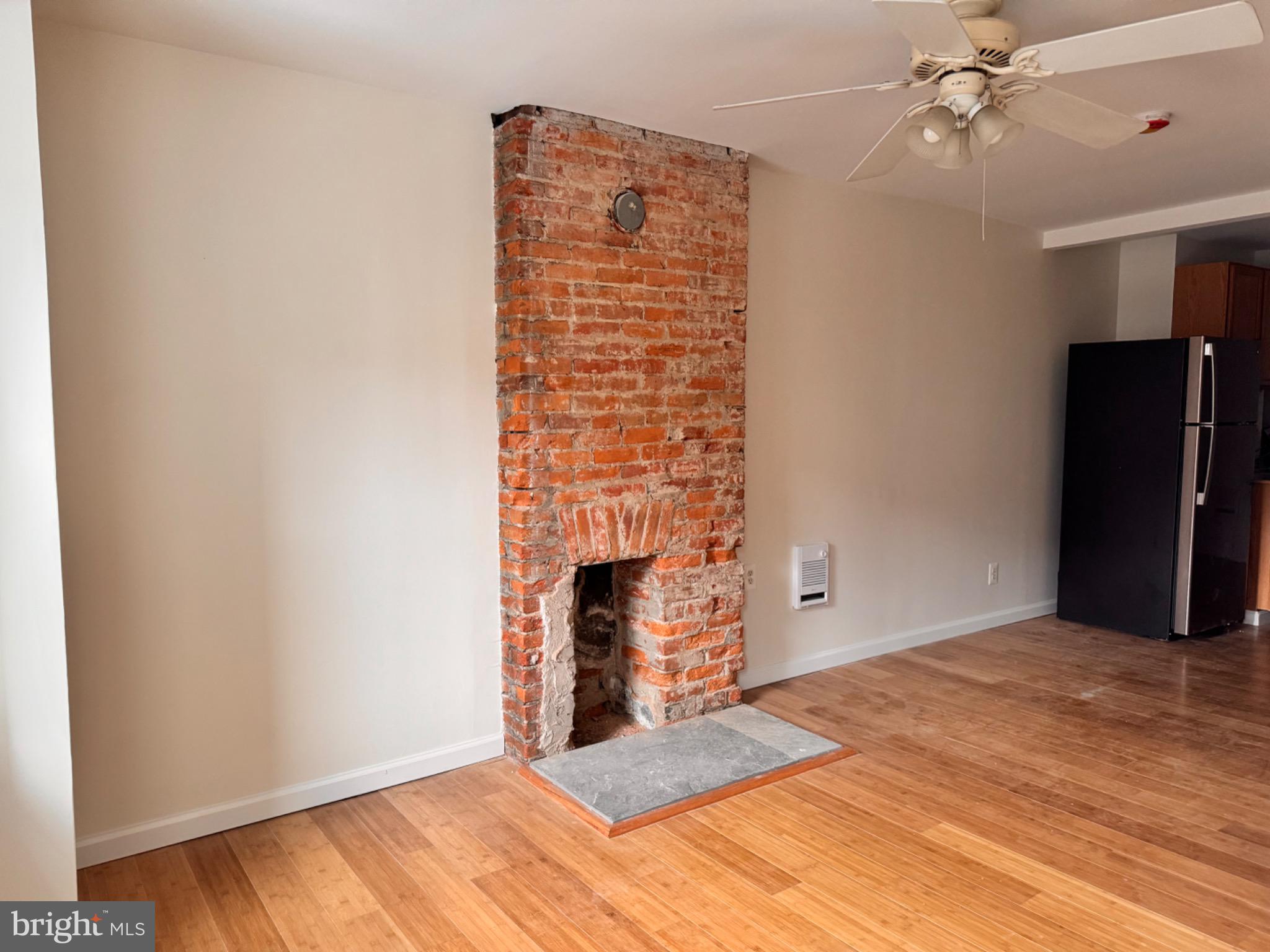 113 W GIRARD AVENUE 2ND FLOOR