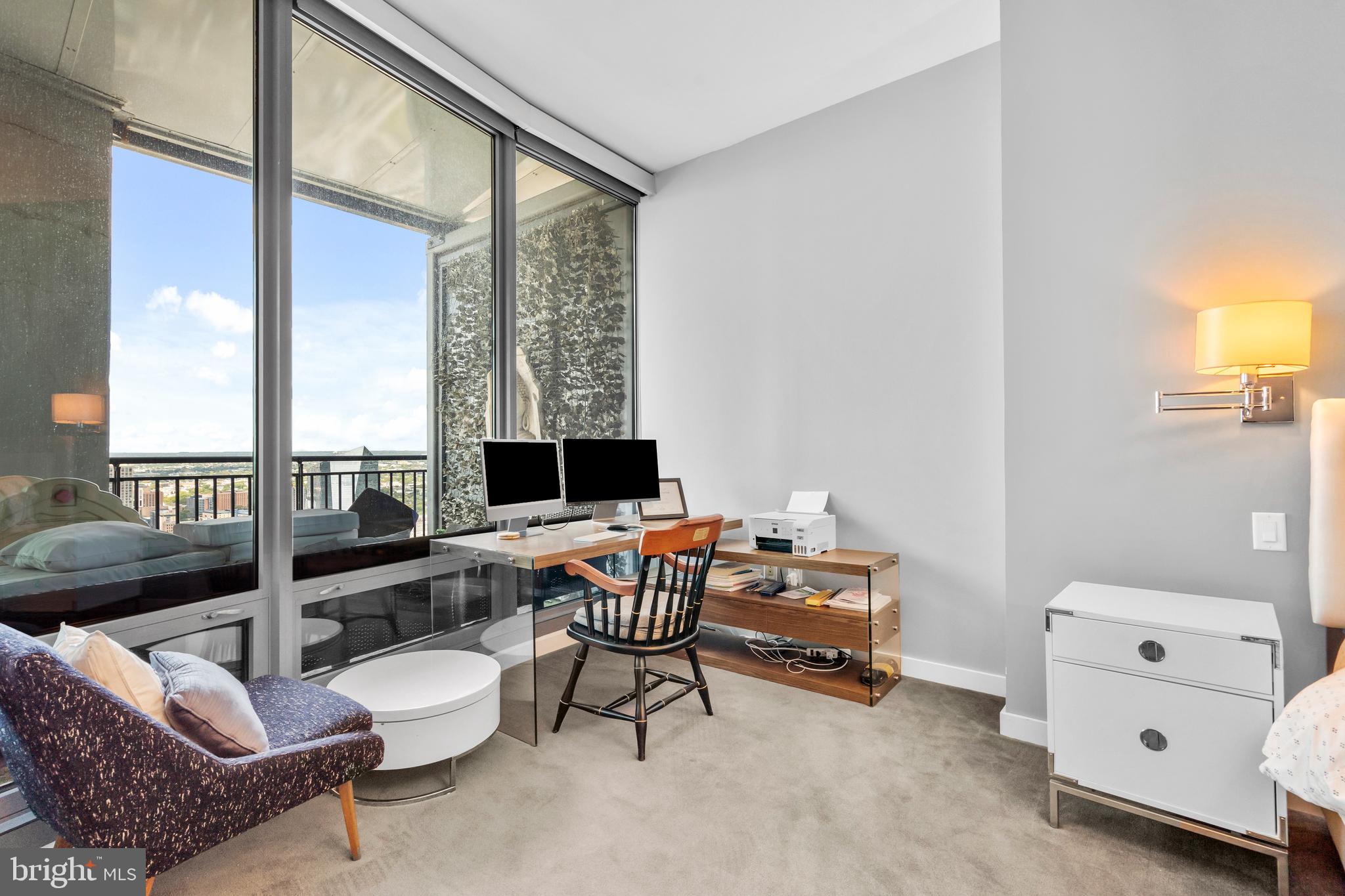 2101 MARKET STREET 00 PH02