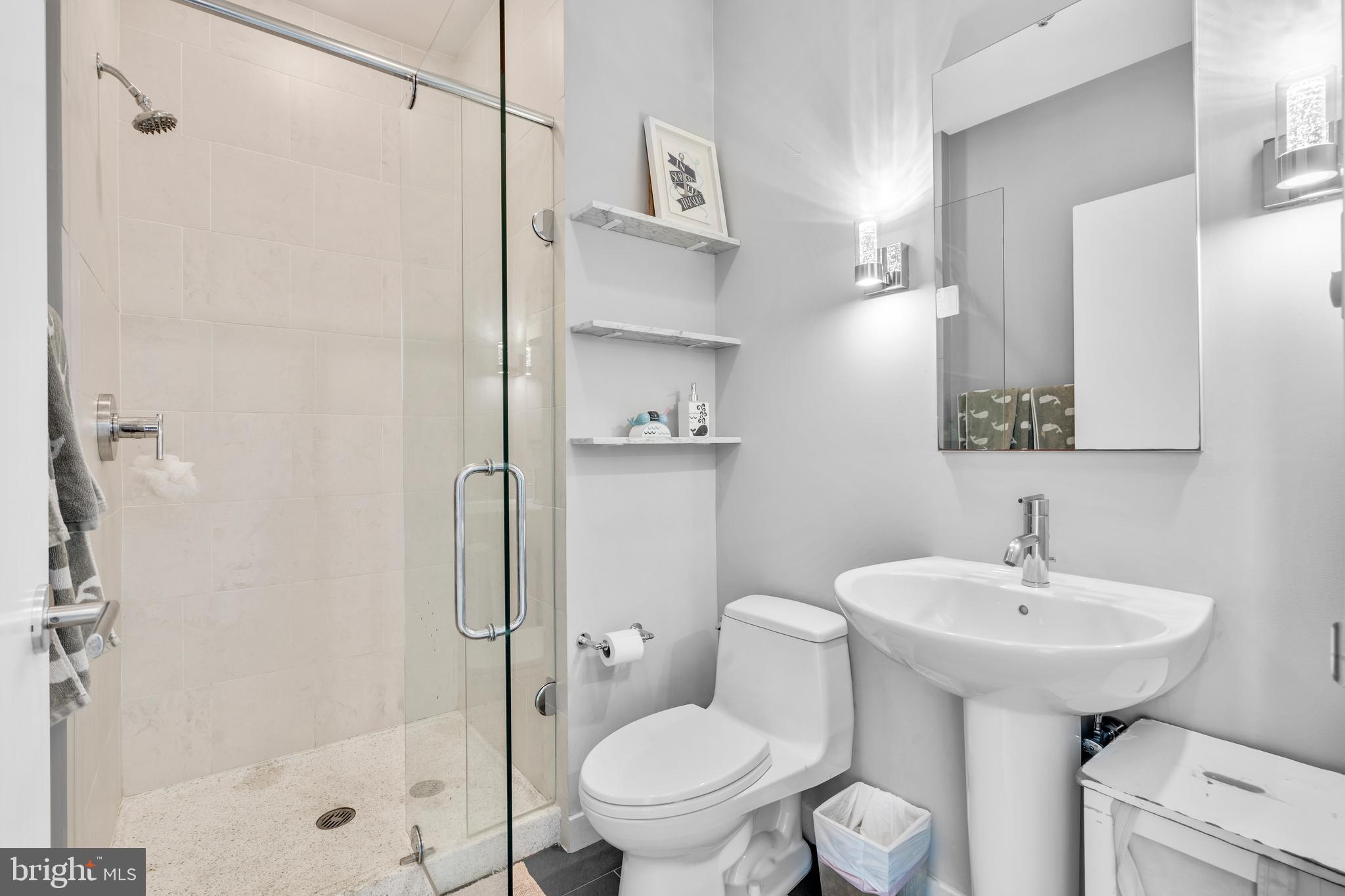 2101 MARKET STREET 00 PH02