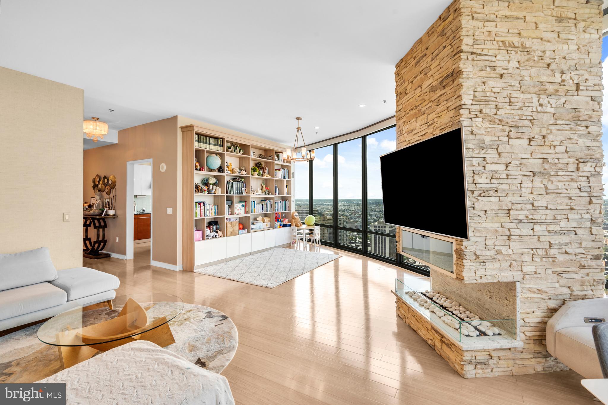 2101 MARKET STREET 00 PH02