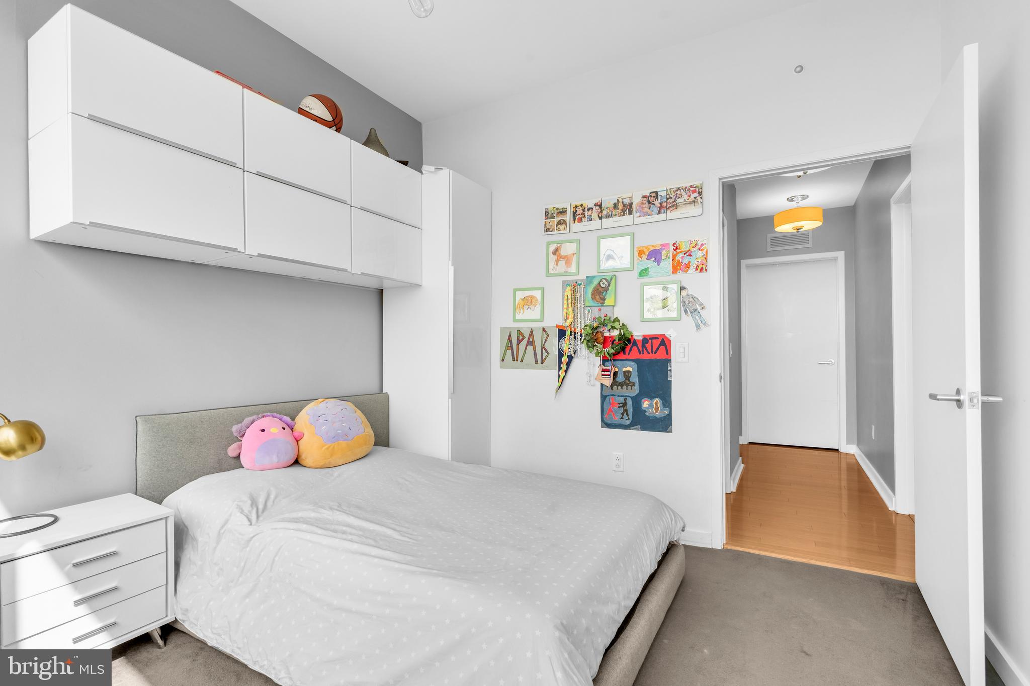 2101 MARKET STREET 00 PH02