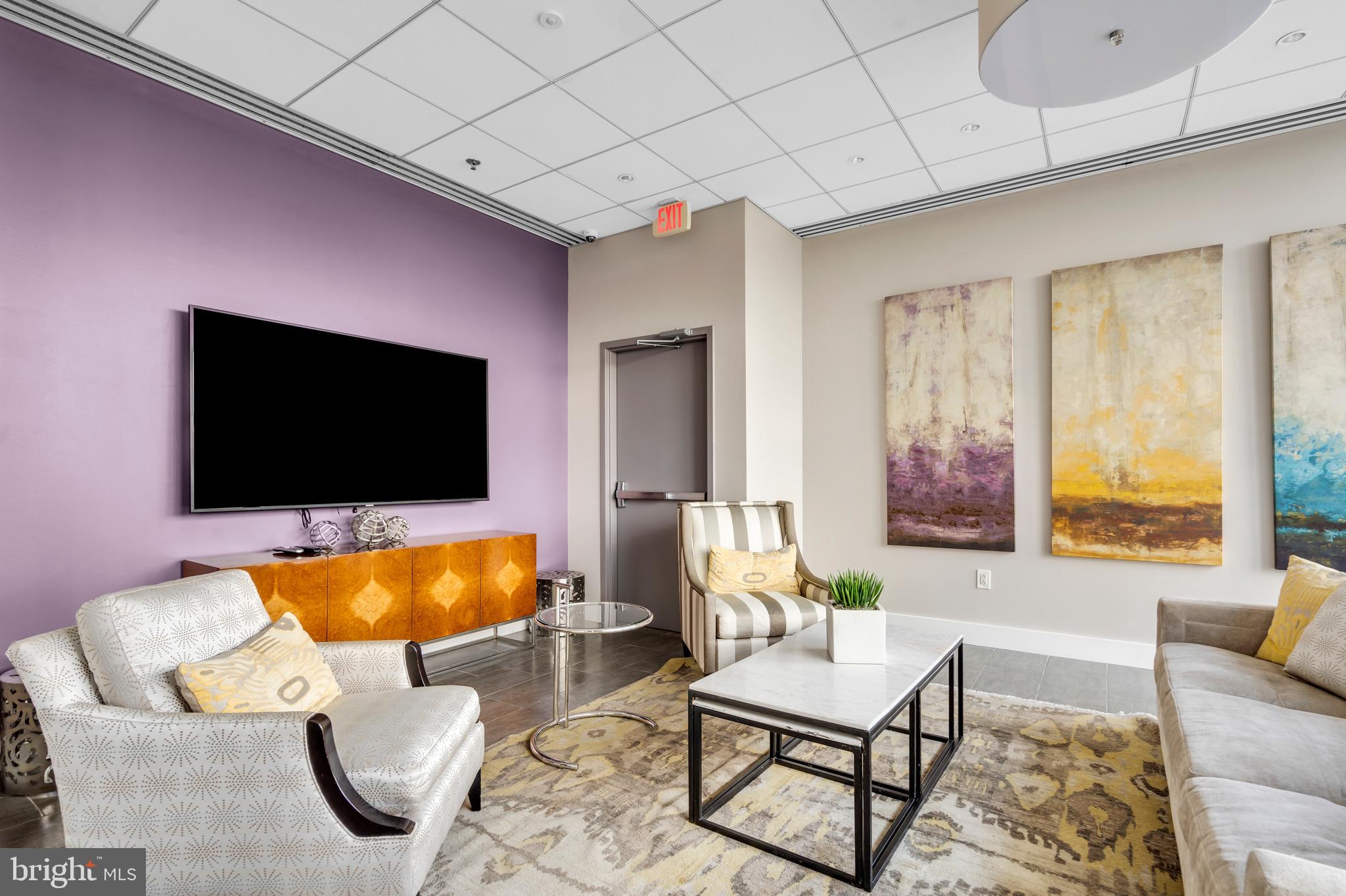 2101 MARKET STREET 00 PH02