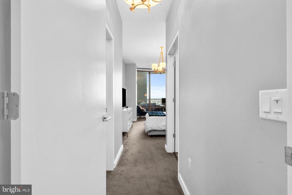 2101 MARKET STREET 00 PH02