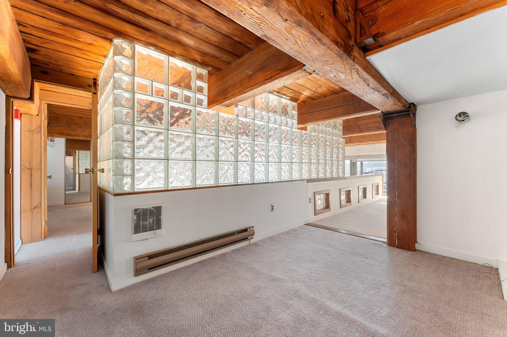 700 S 10TH STREET 2F