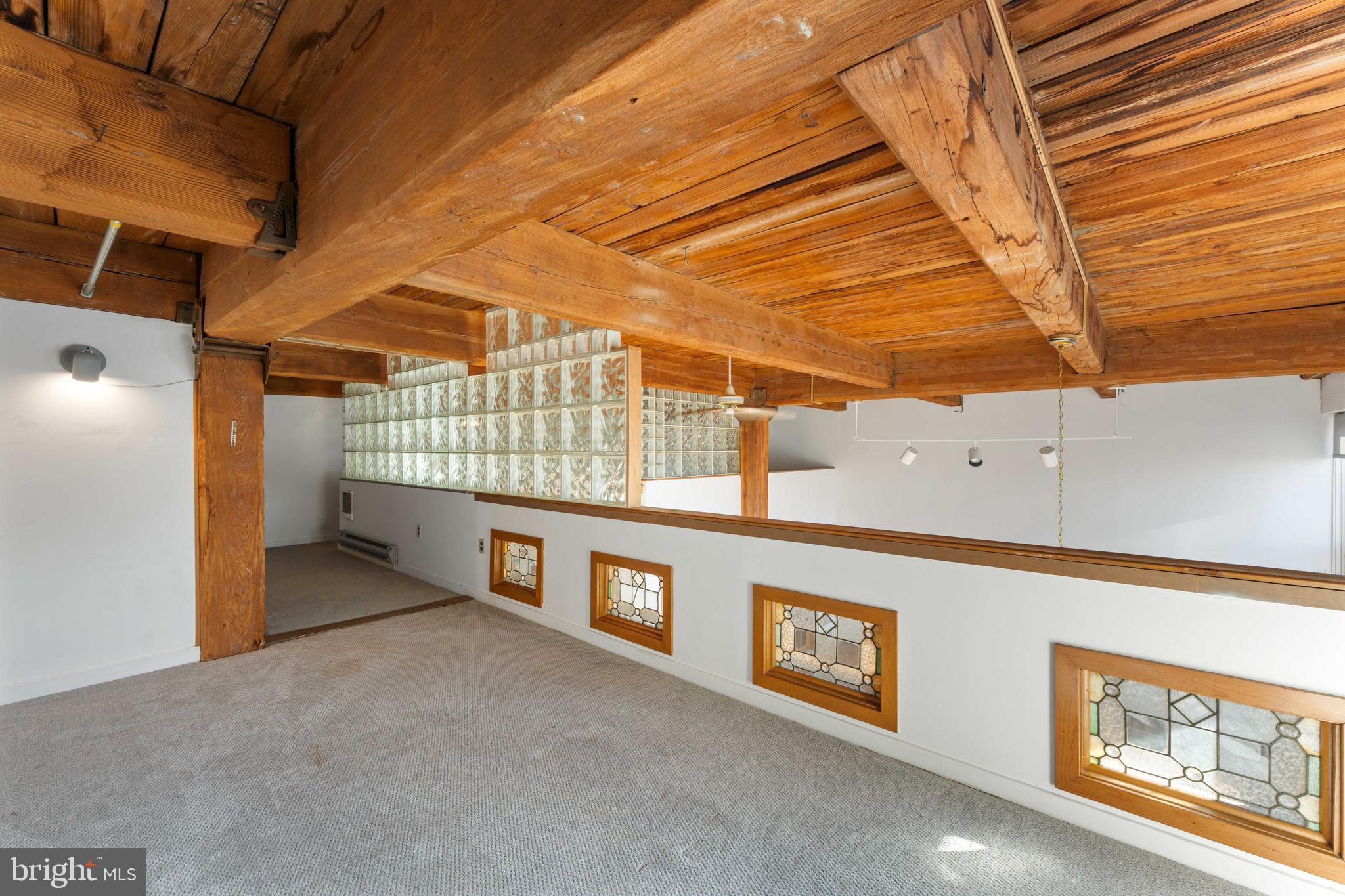 700 S 10TH STREET 2F