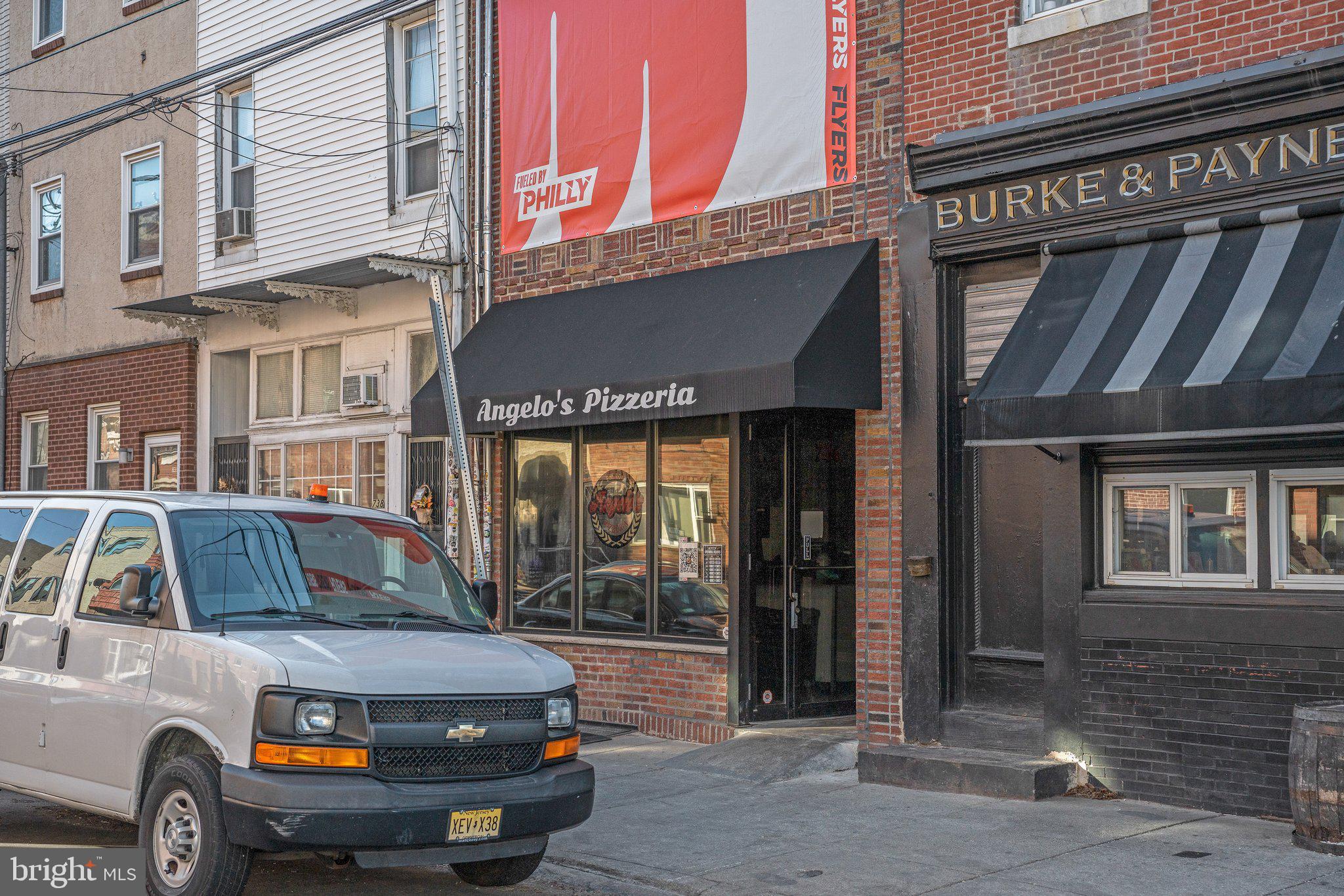 700 S 10TH STREET 2F