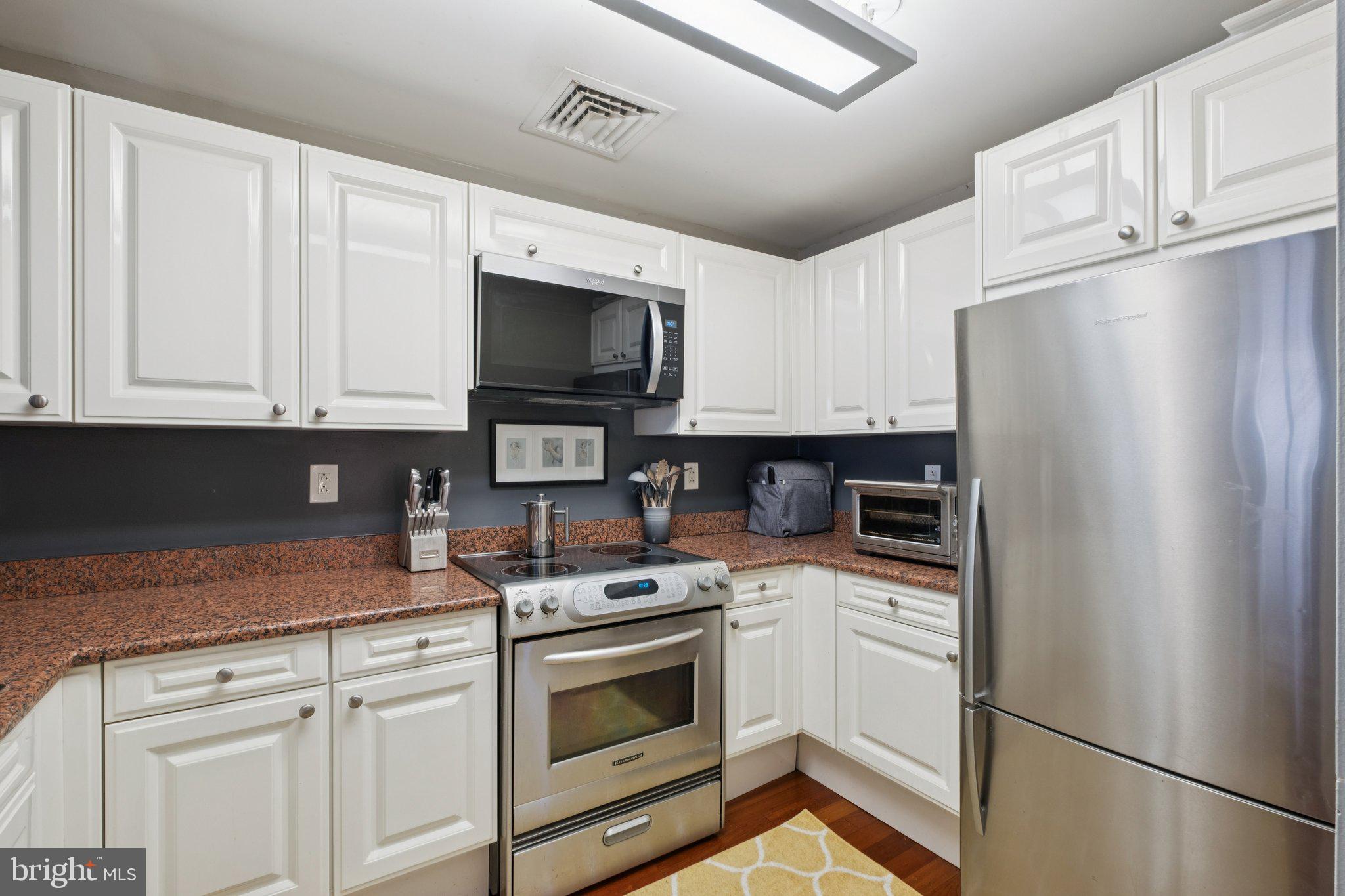 1500 CHESTNUT STREET 15E