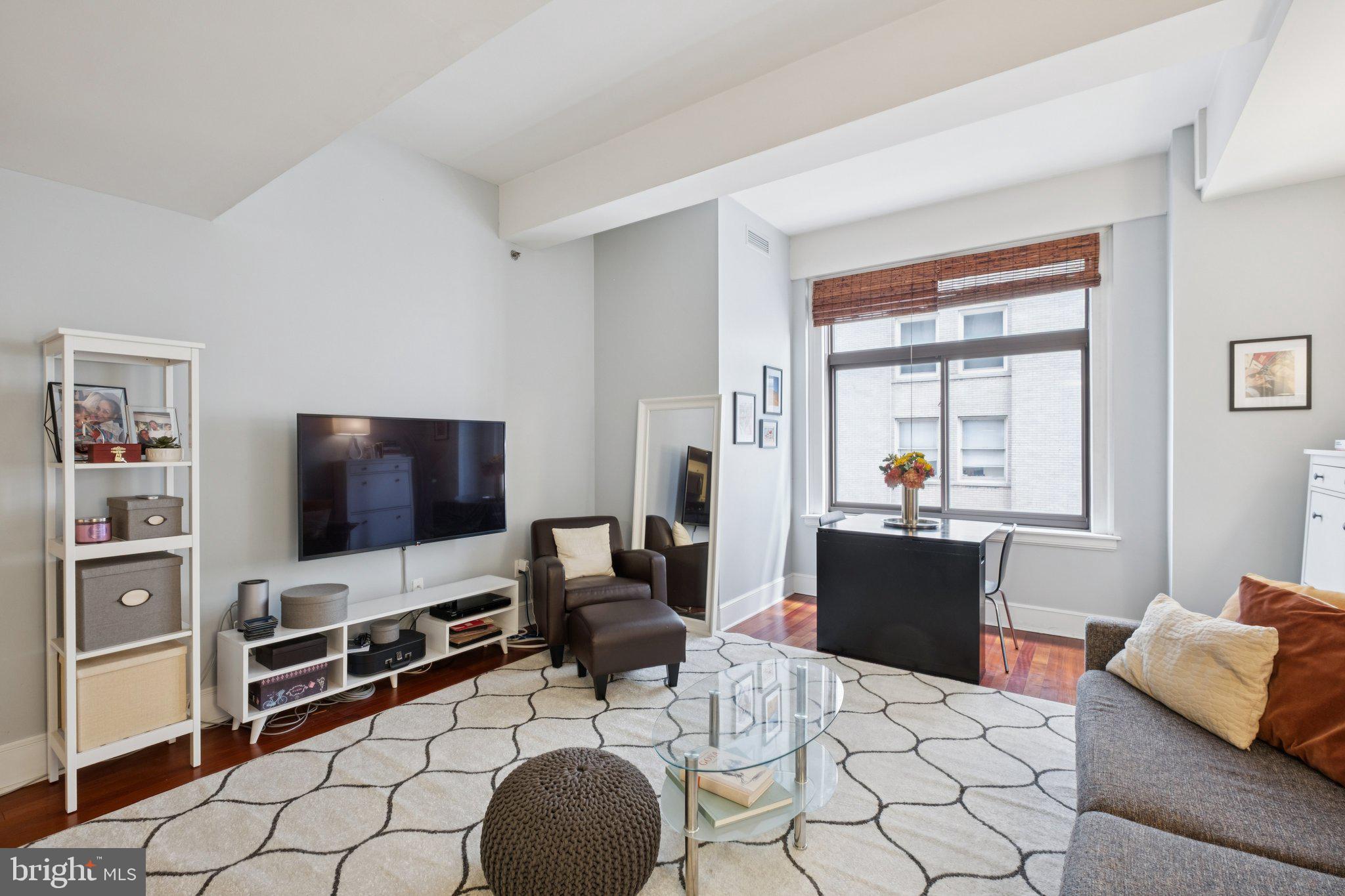 1500 CHESTNUT STREET 15E