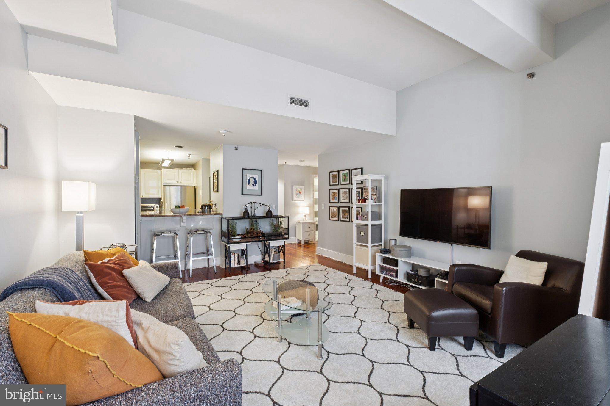 1500 CHESTNUT STREET 15E