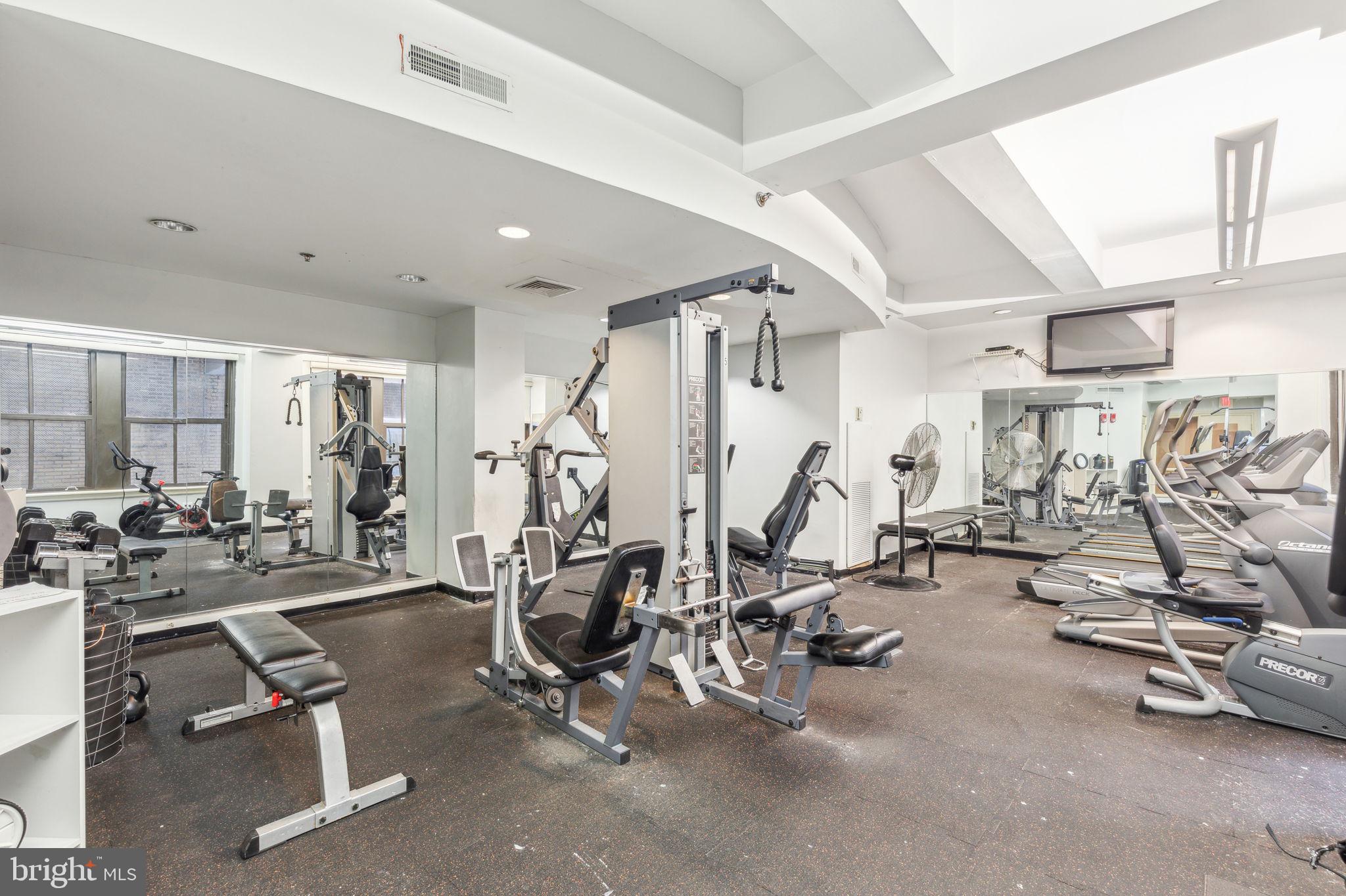 1500 CHESTNUT STREET 15E