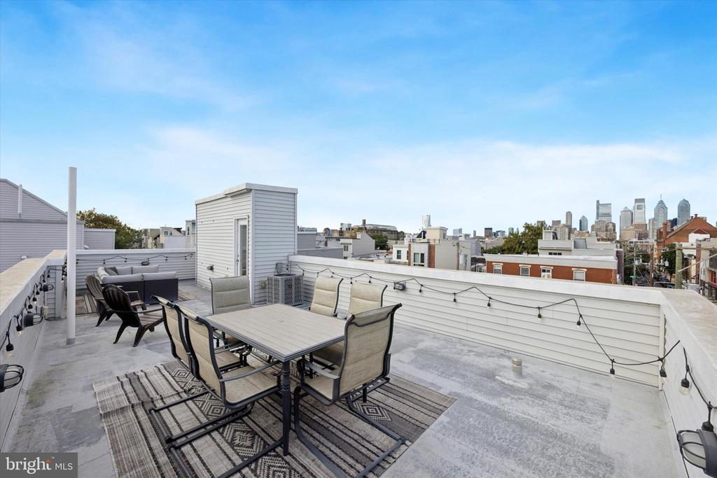 1422 S 18TH STREET
