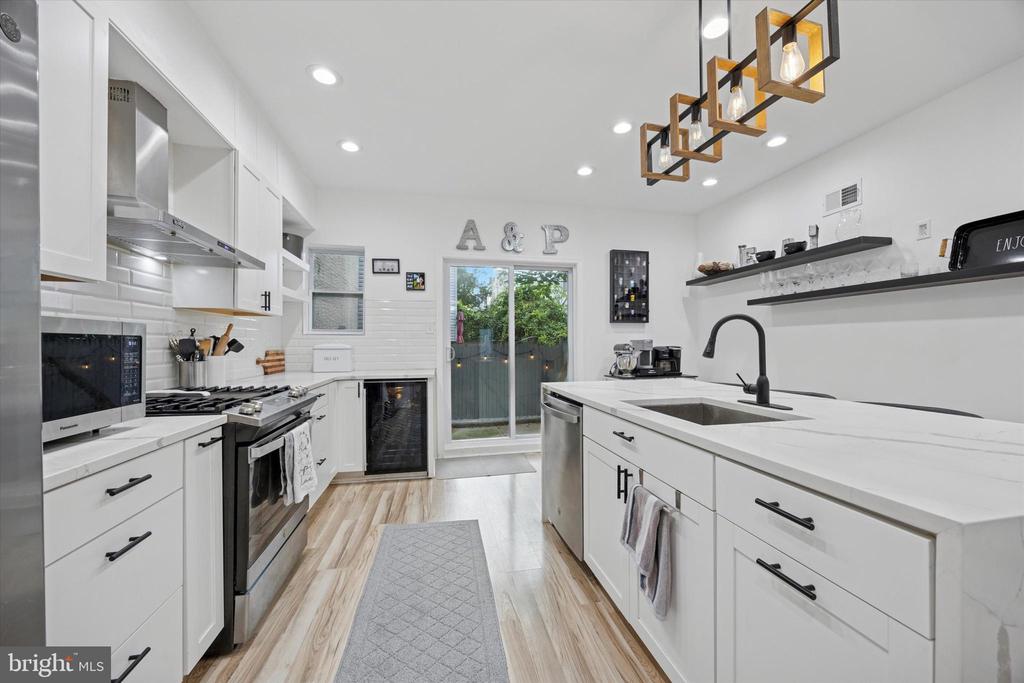 1422 S 18TH STREET
