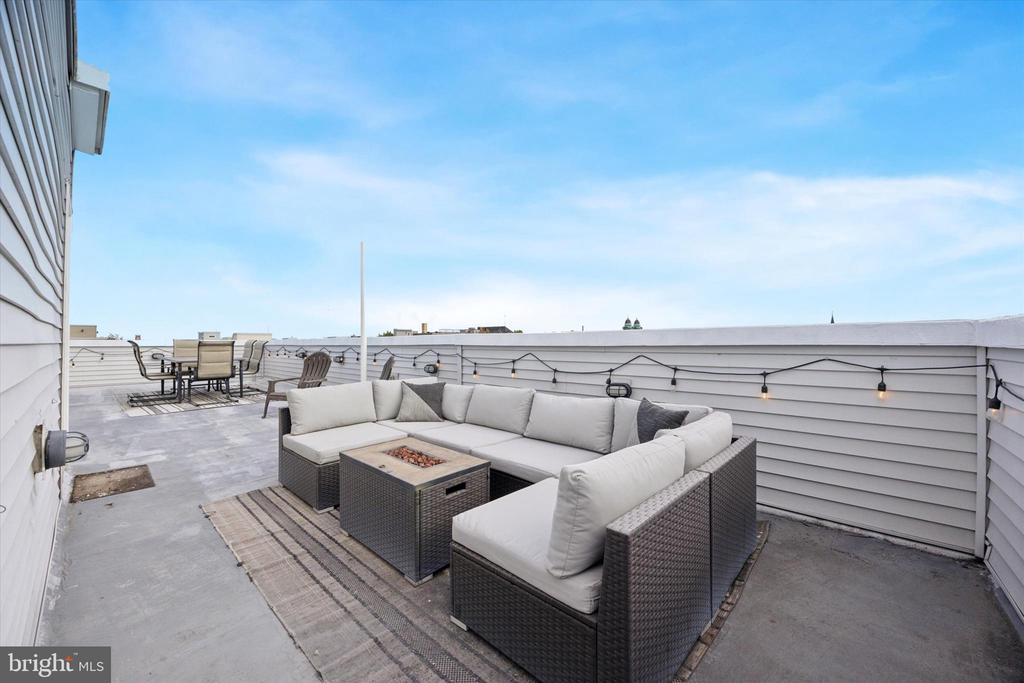 1422 S 18TH STREET
