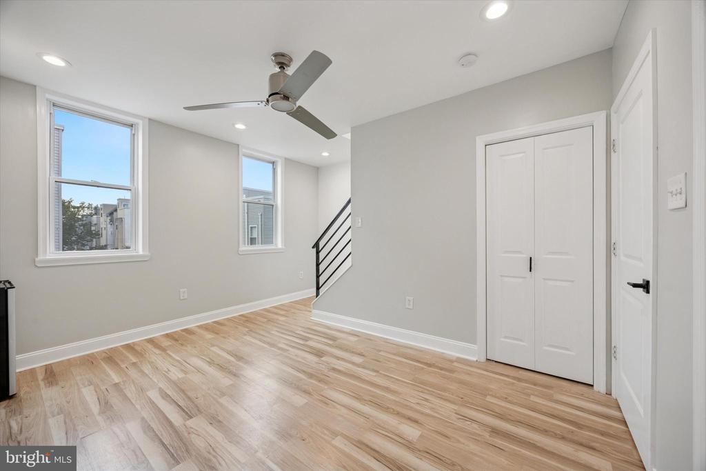 1422 S 18TH STREET