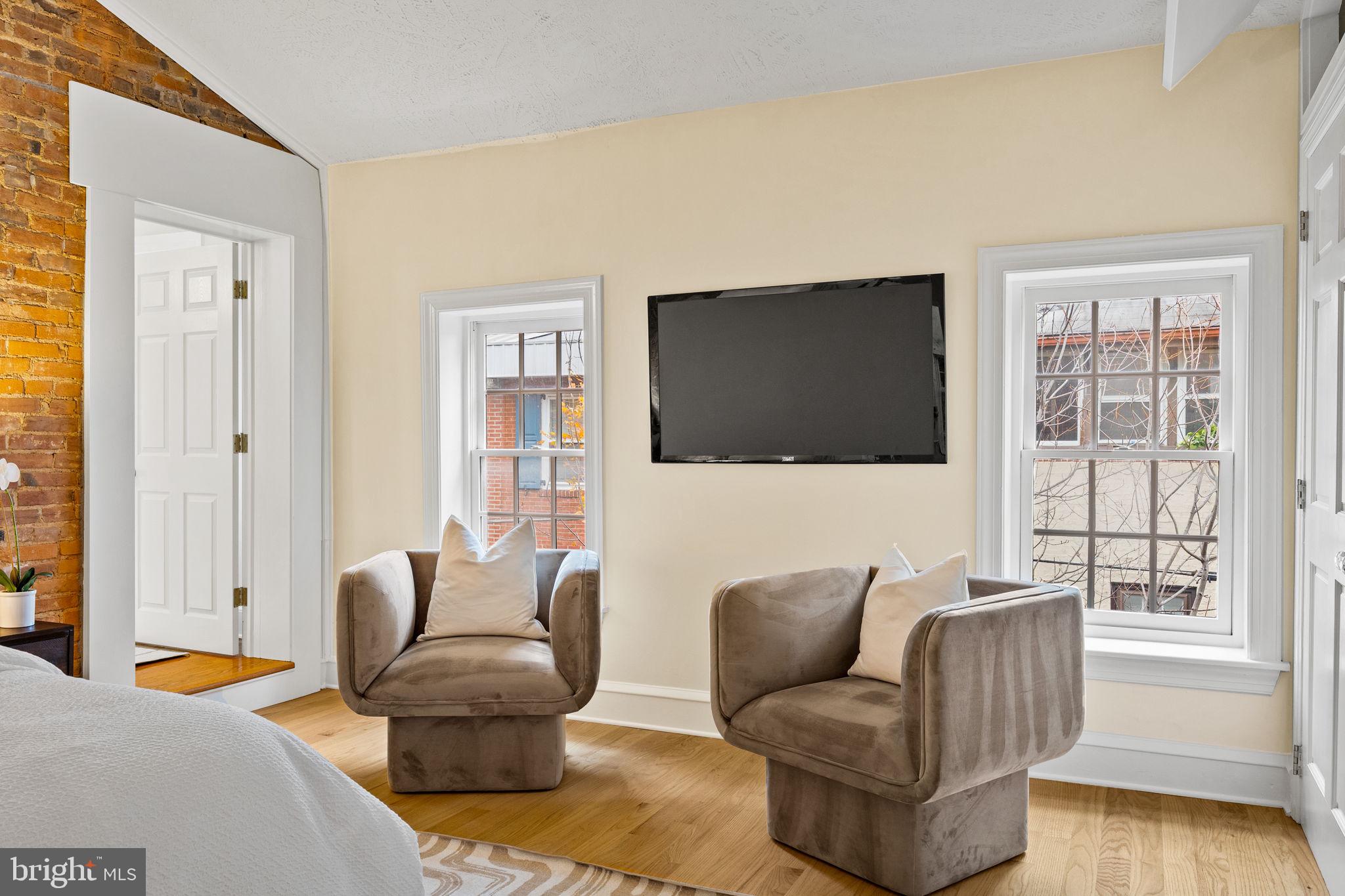 1716 ADDISON STREET 18