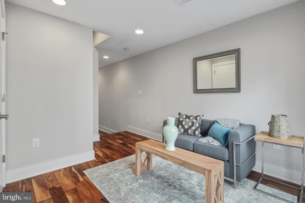 117 QUARRY STREET 9