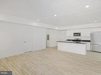 980 N MARSHALL STREET