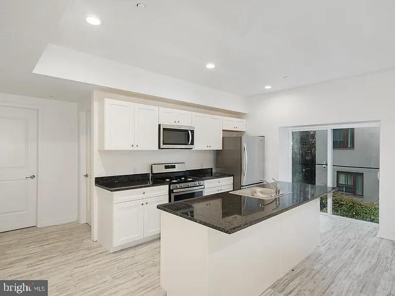 980 N MARSHALL STREET