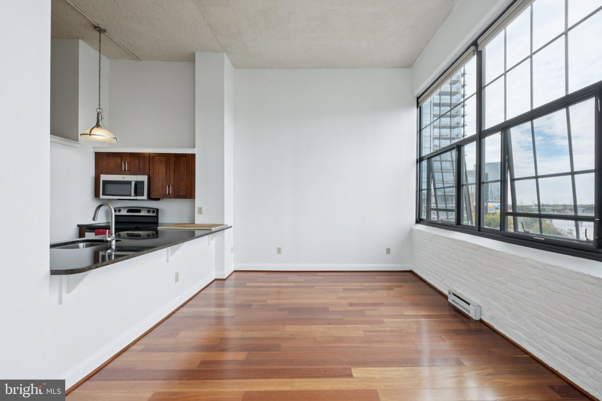 2429 LOCUST STREET 605