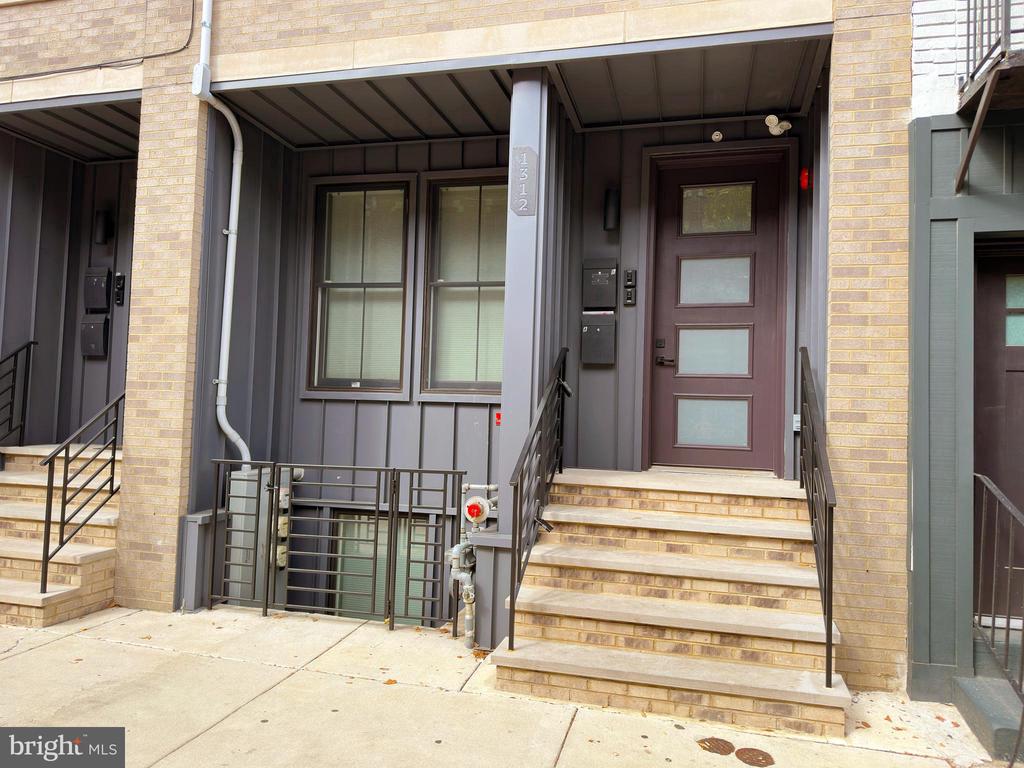 1312 E PASSYUNK AVENUE A