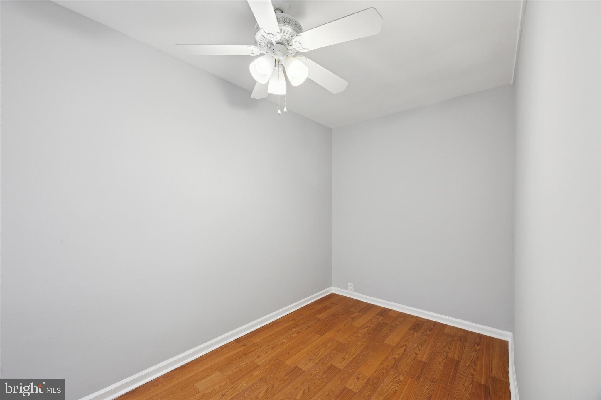 2575 E HUNTINGDON STREET