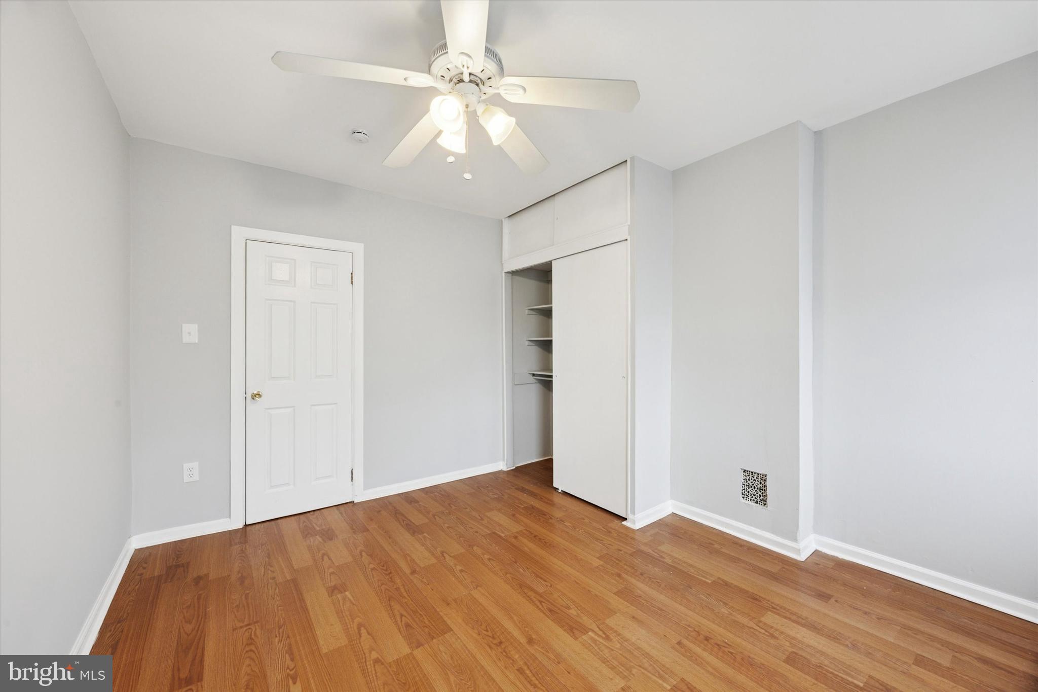 2575 E HUNTINGDON STREET