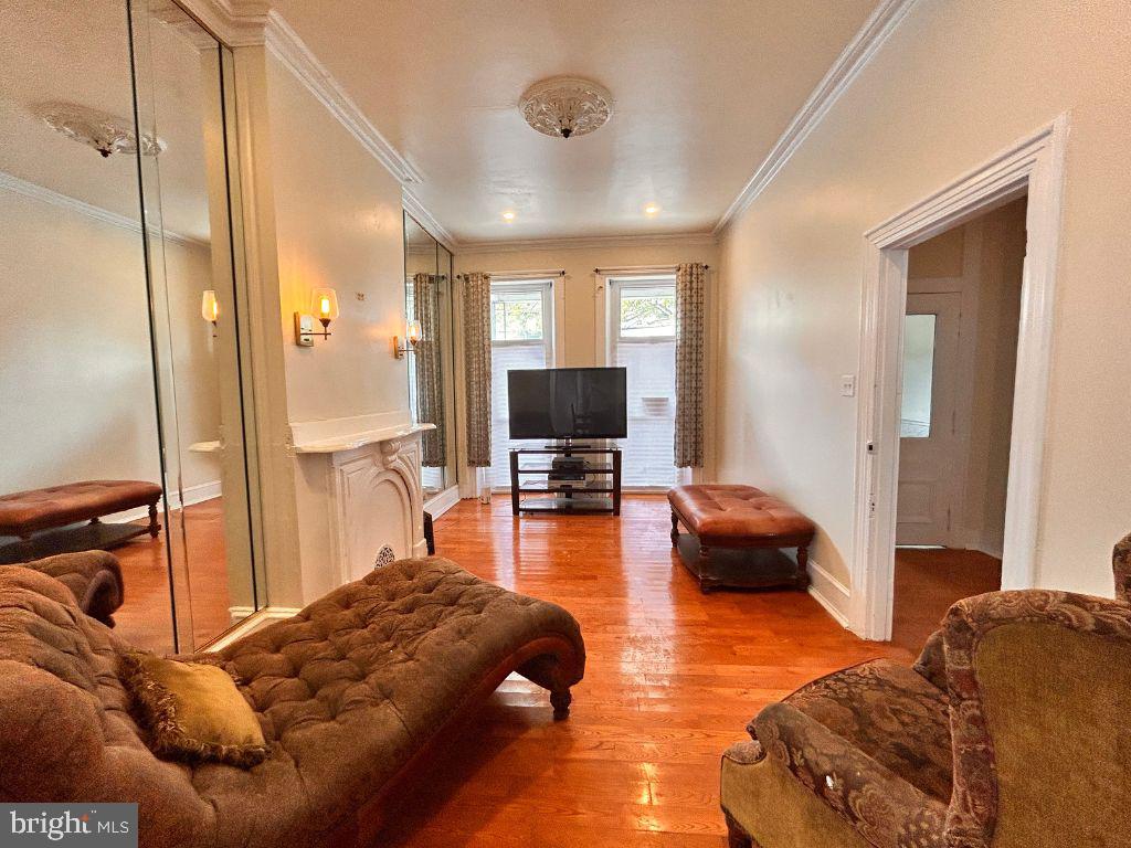 411 N PRESTON STREET